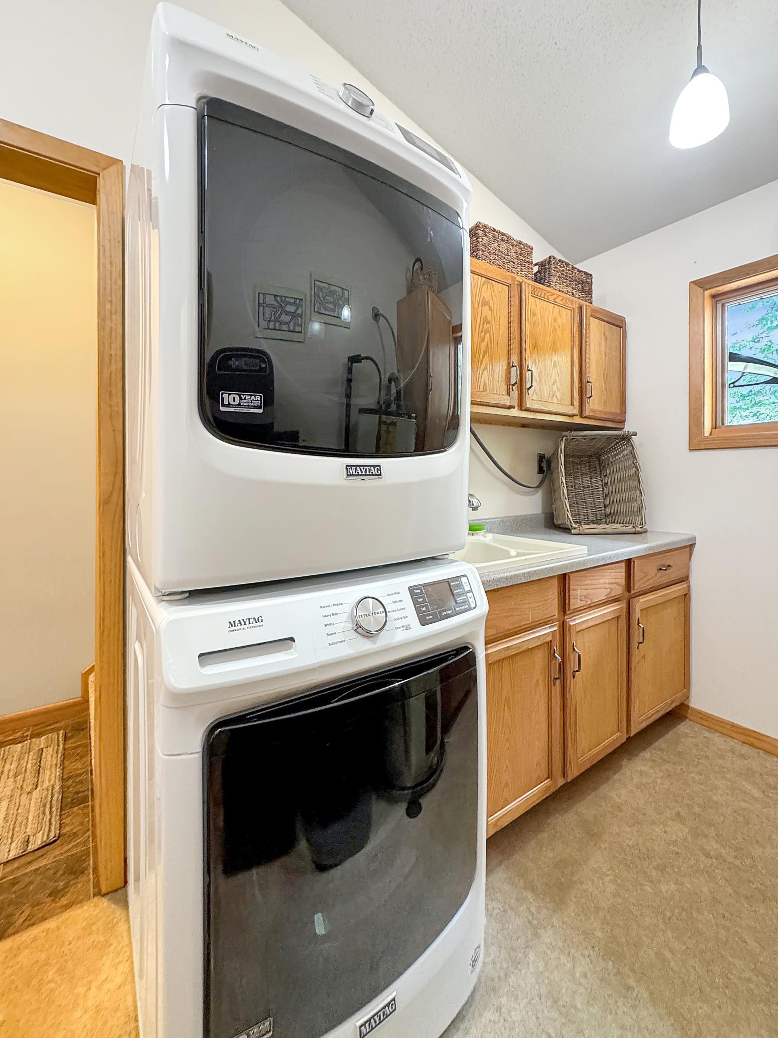 16960 Skyview Drive Nw Property Photo 29