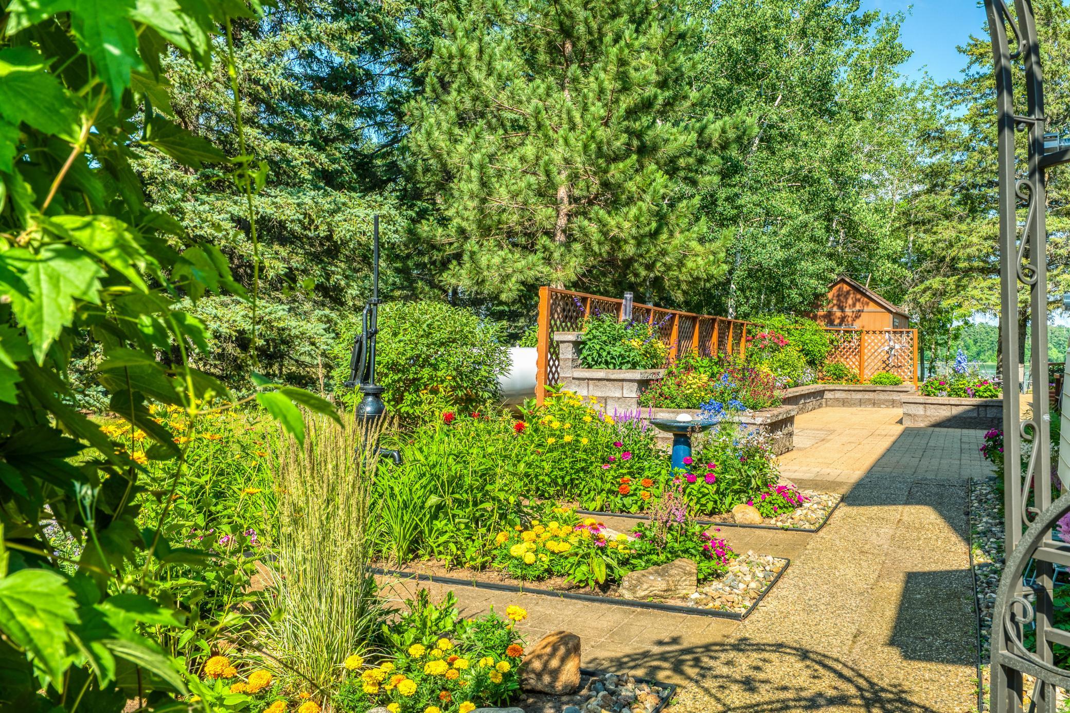 16960 Skyview Drive Nw Property Photo 82