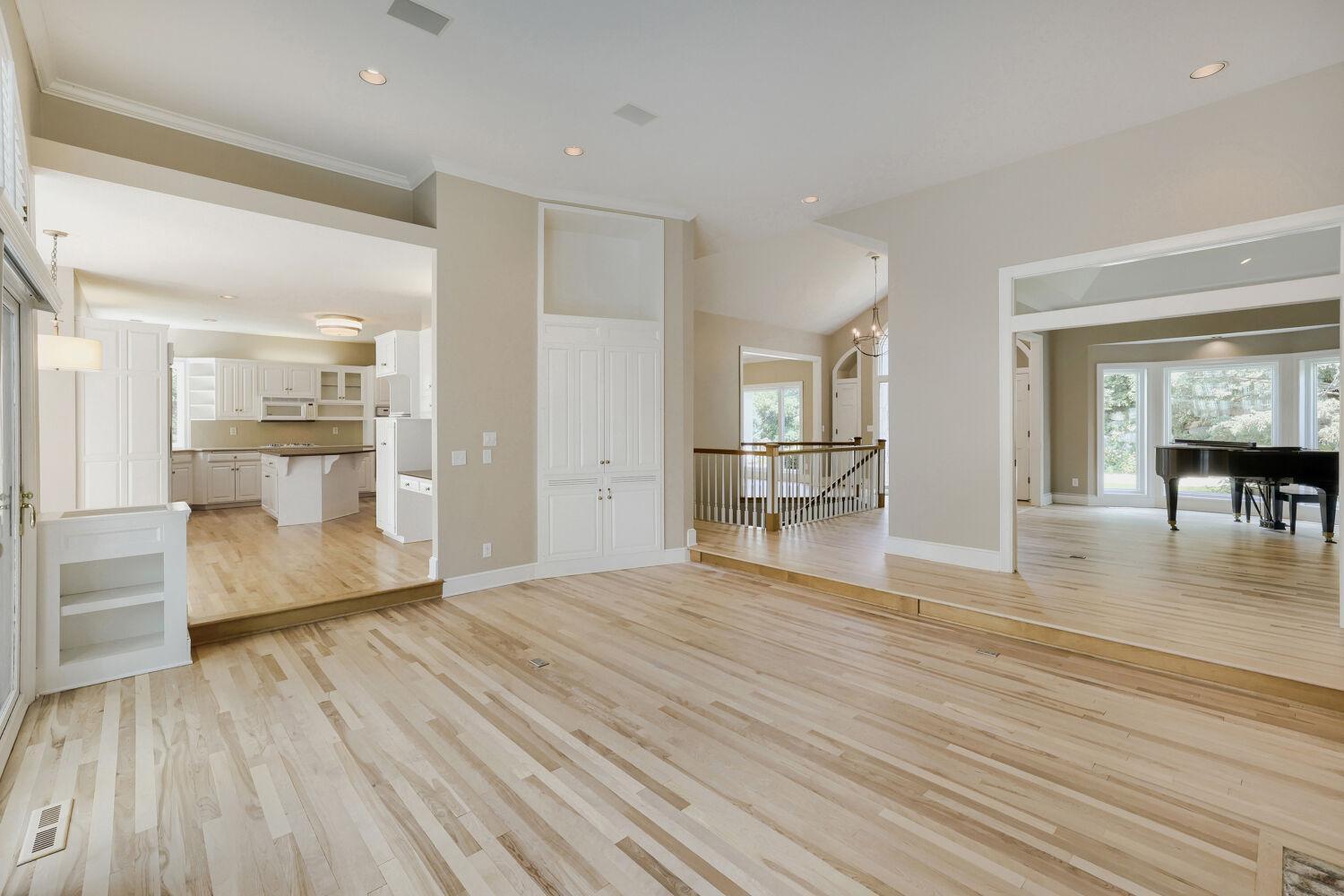 7170 Kenmare Drive Property Photo 14