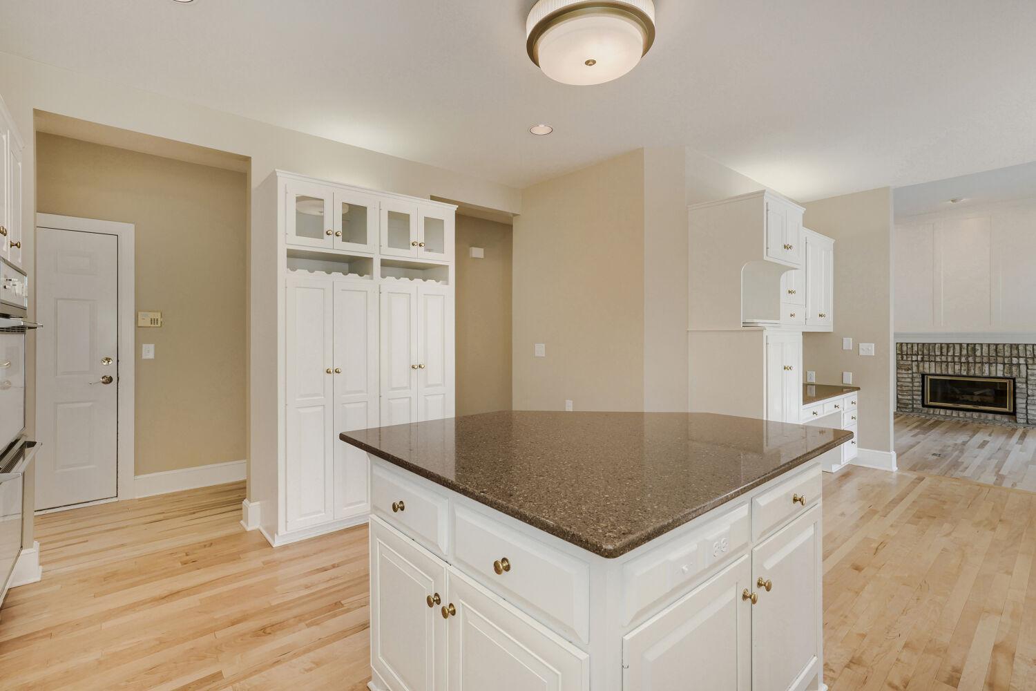 7170 Kenmare Drive Property Photo 23