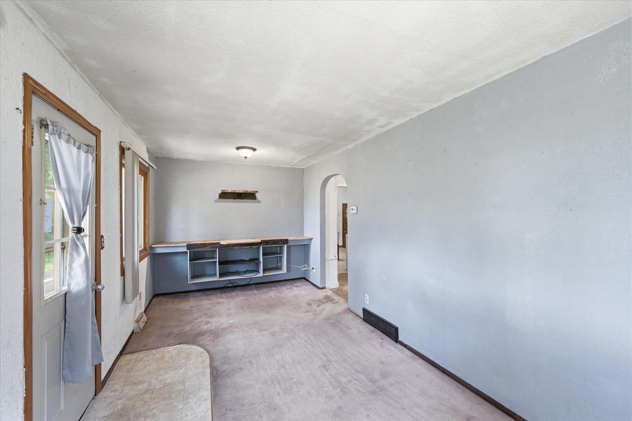 12212 283rd Avenue Property Photo 5