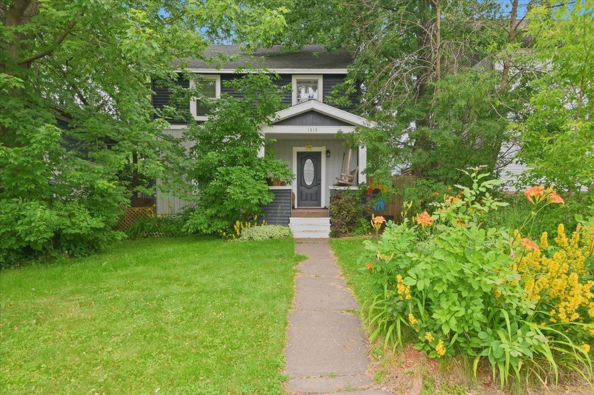 1515 N 9th Avenue E Property Photo 1