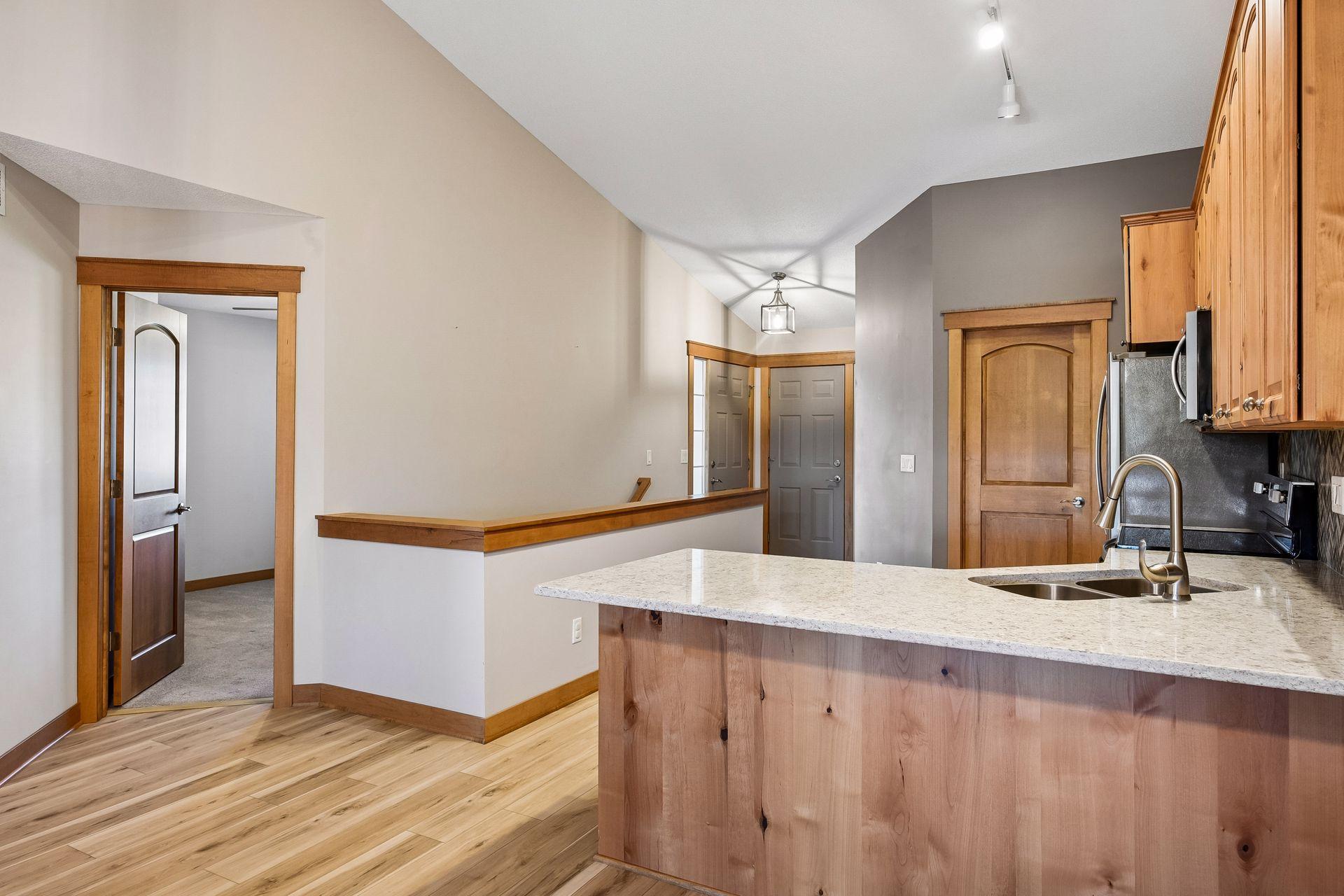 1851 Lakeridge Way Property Photo 12