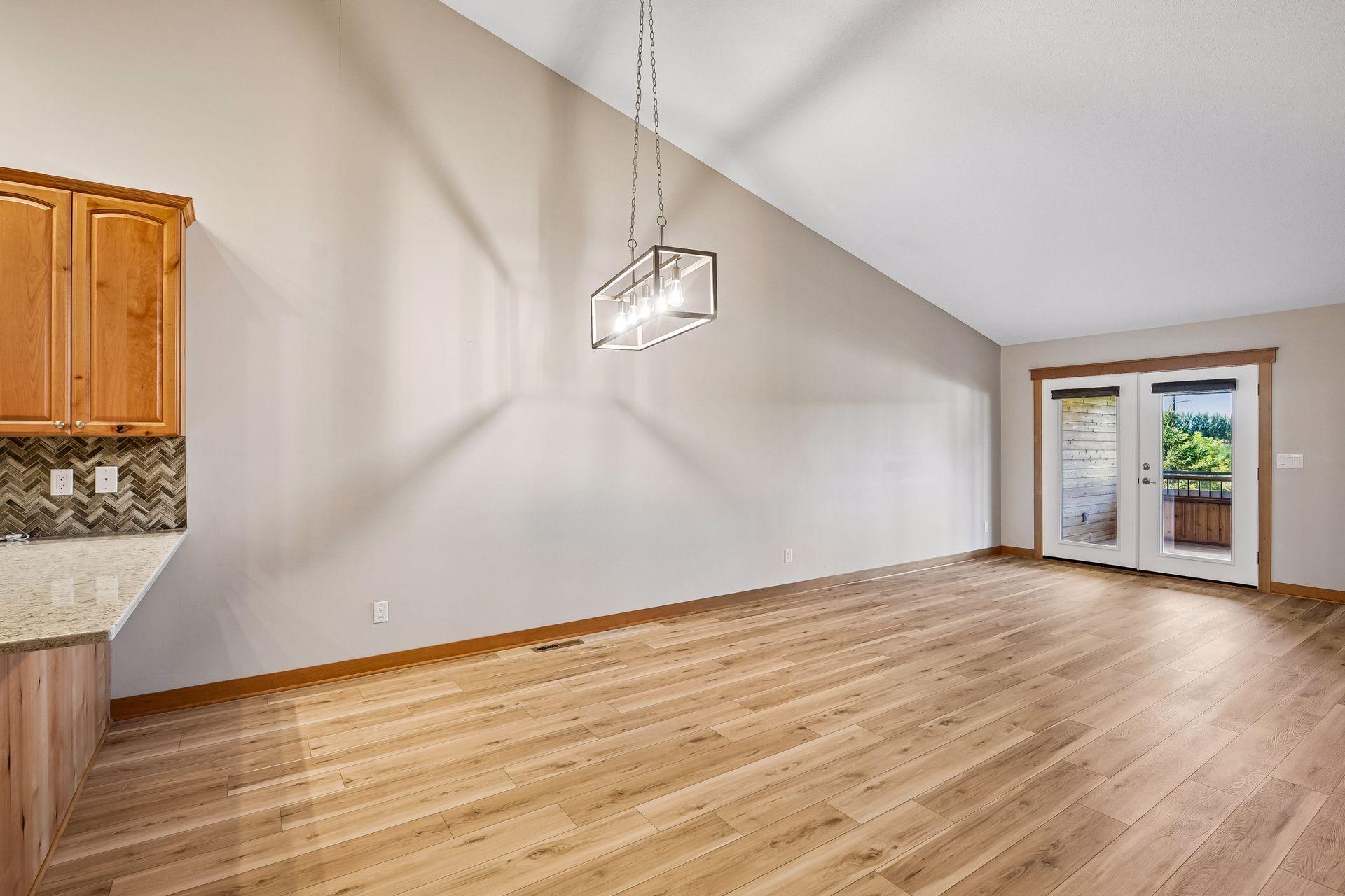 1851 Lakeridge Way Property Photo 16