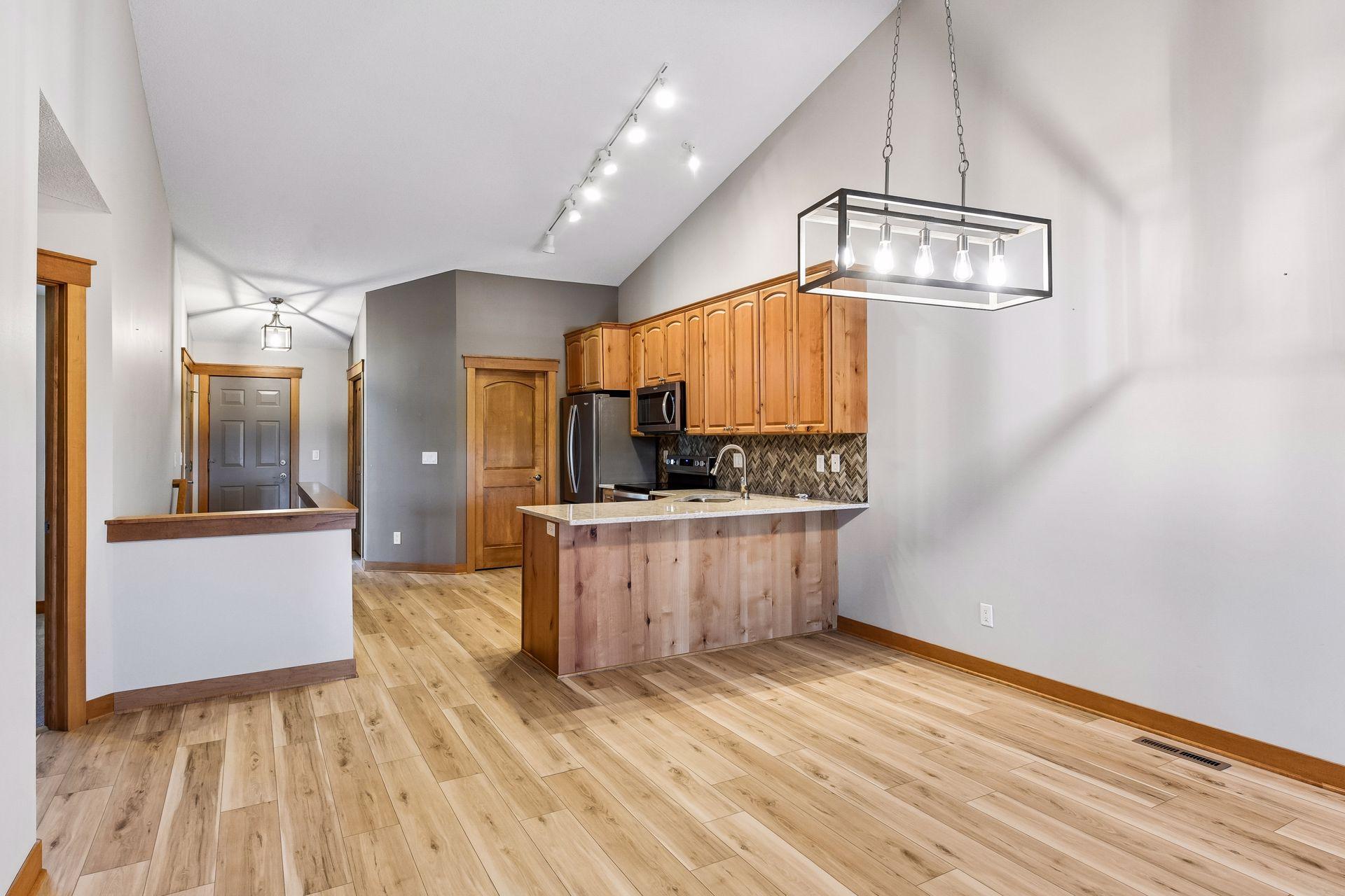 1851 Lakeridge Way Property Photo 17
