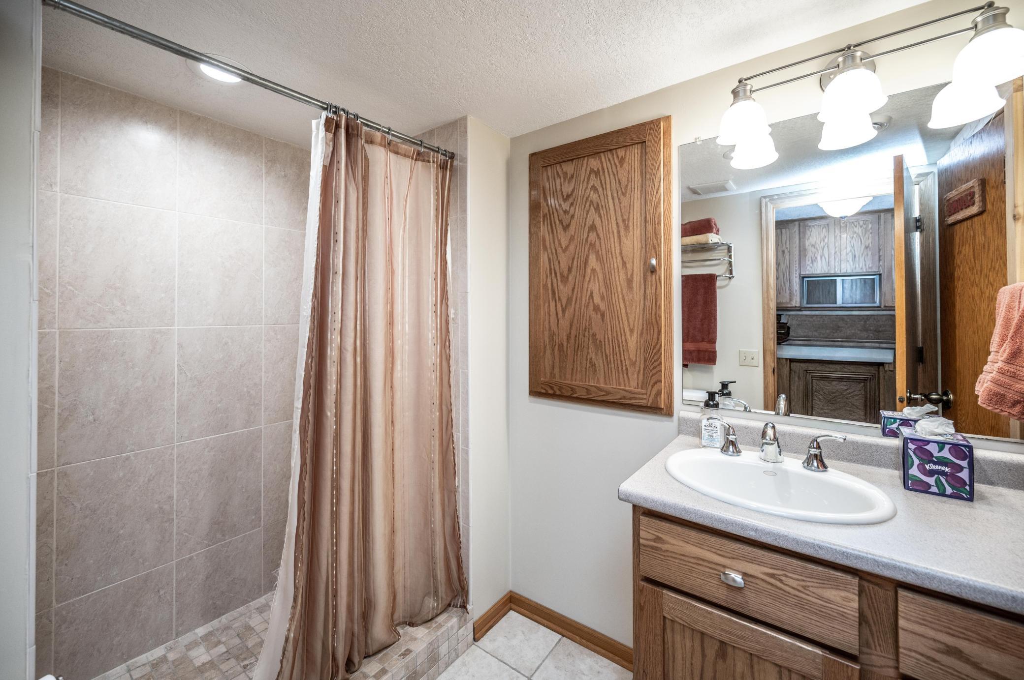18425 Jamaica Path Property Photo 34