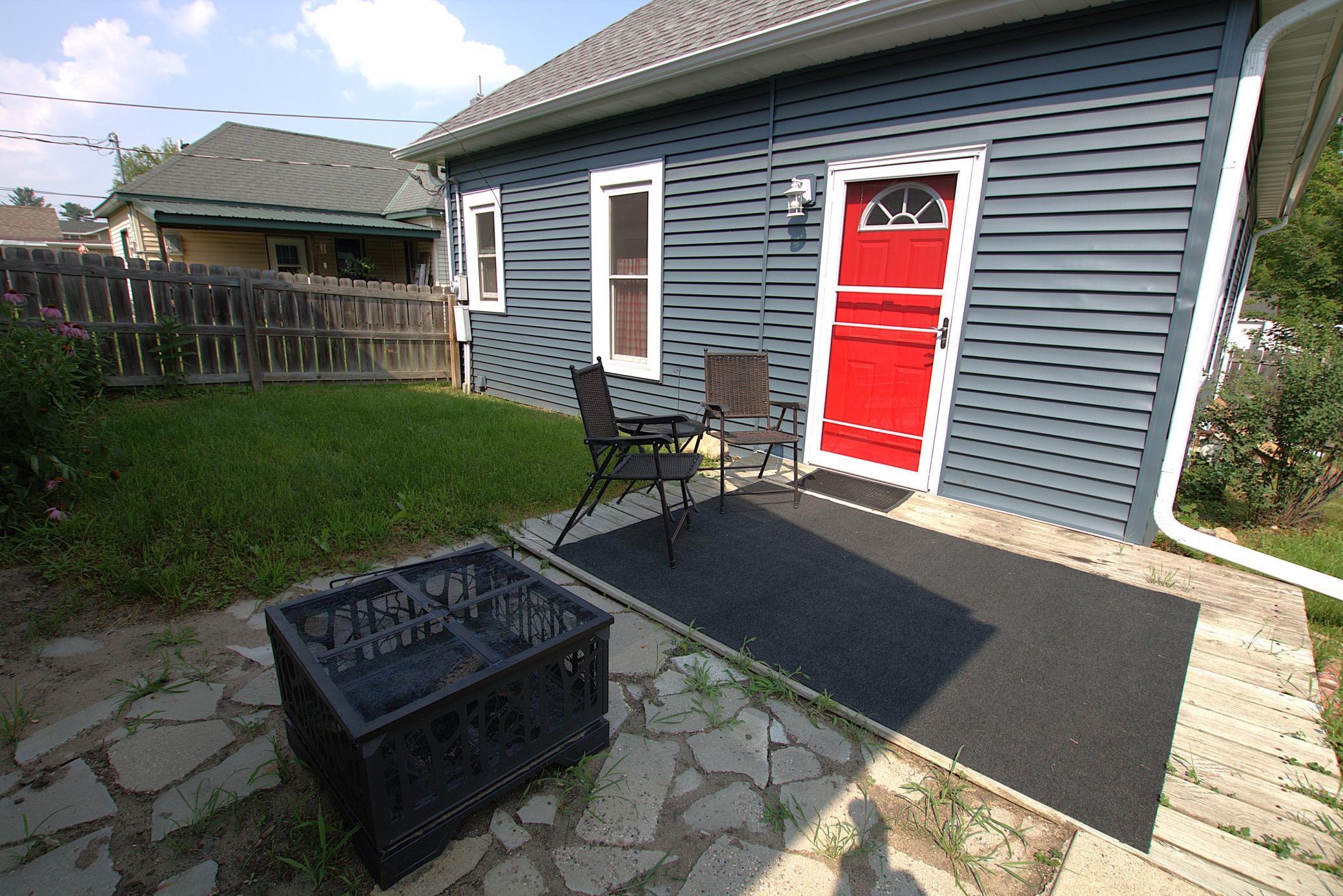 425 8th Street Ne Property Photo 5