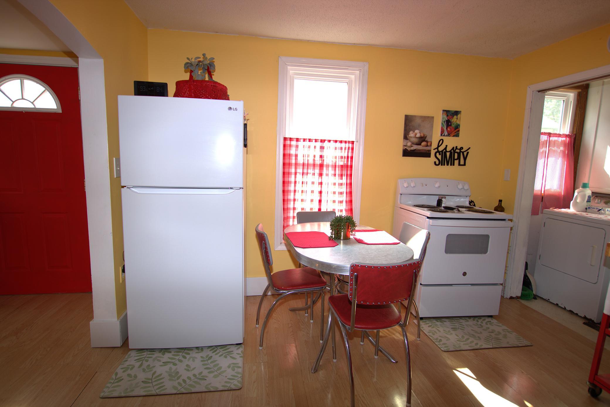425 8th Street Ne Property Photo 10