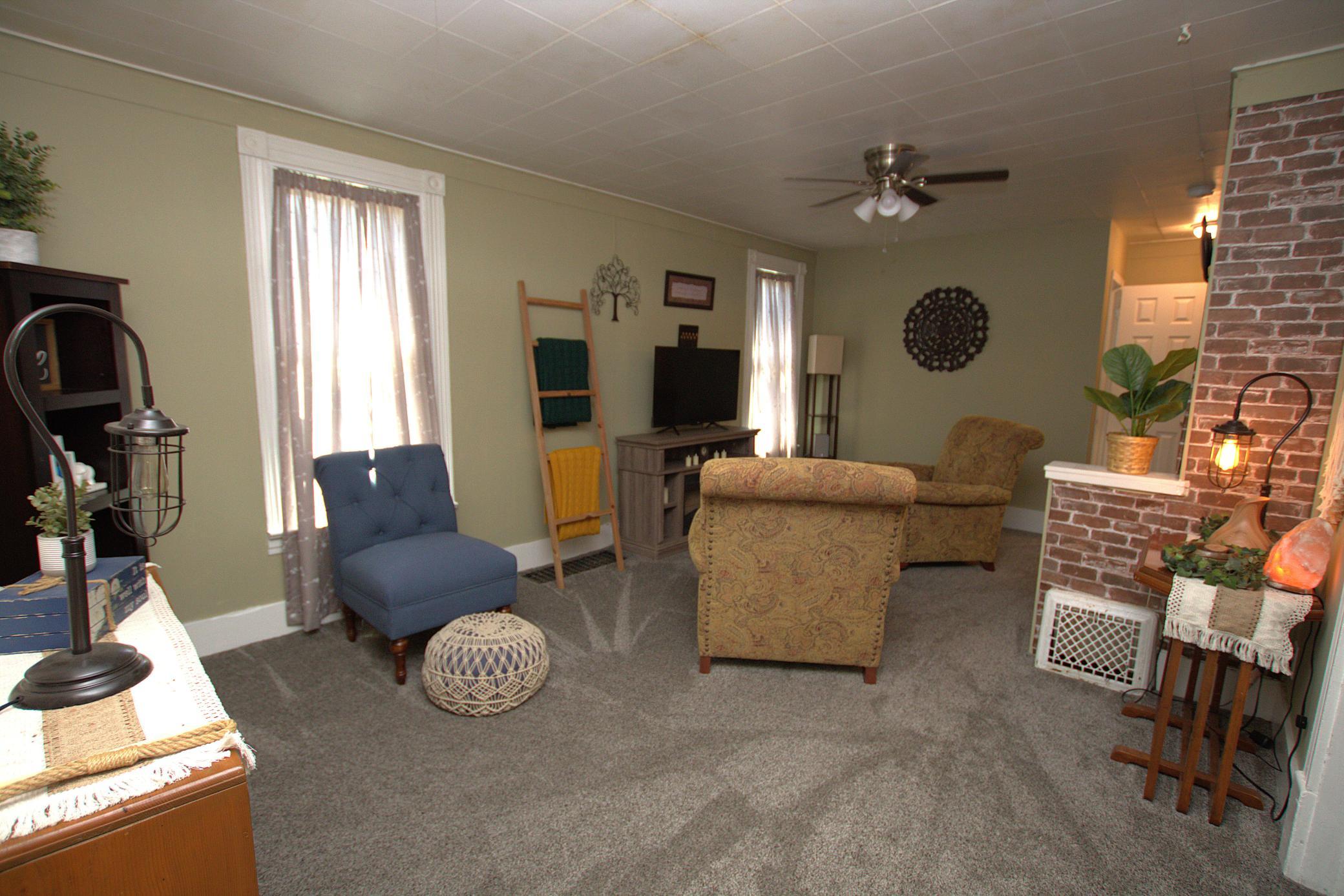 425 8th Street Ne Property Photo 14