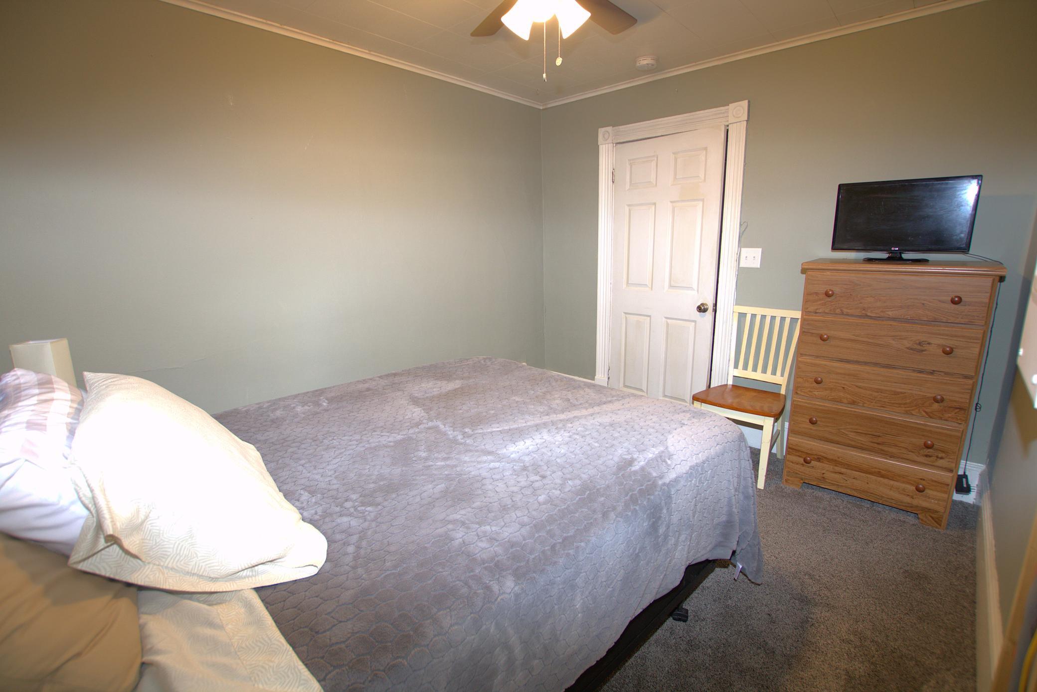 425 8th Street Ne Property Photo 17