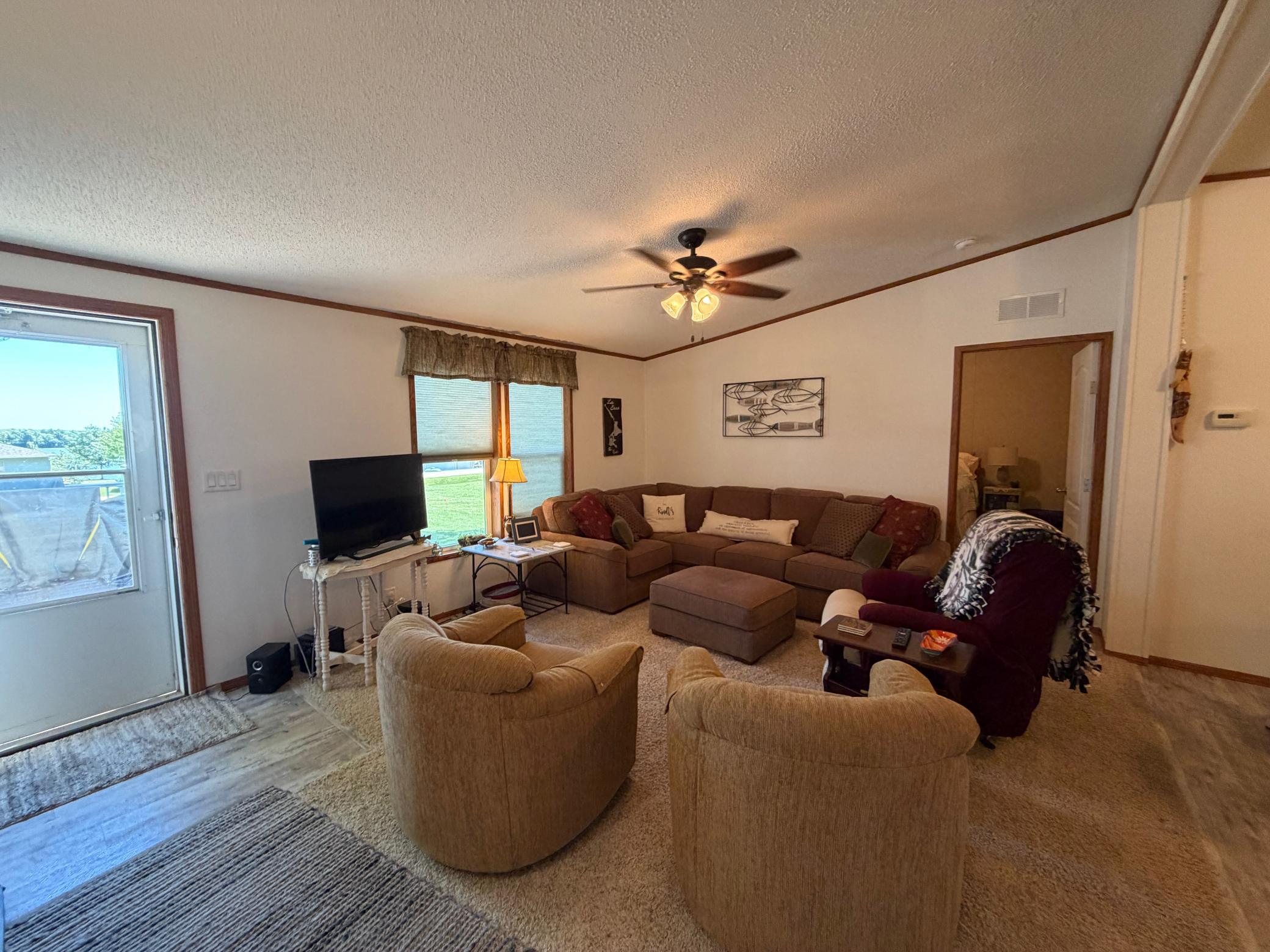25 Pommier Lane Property Photo 2