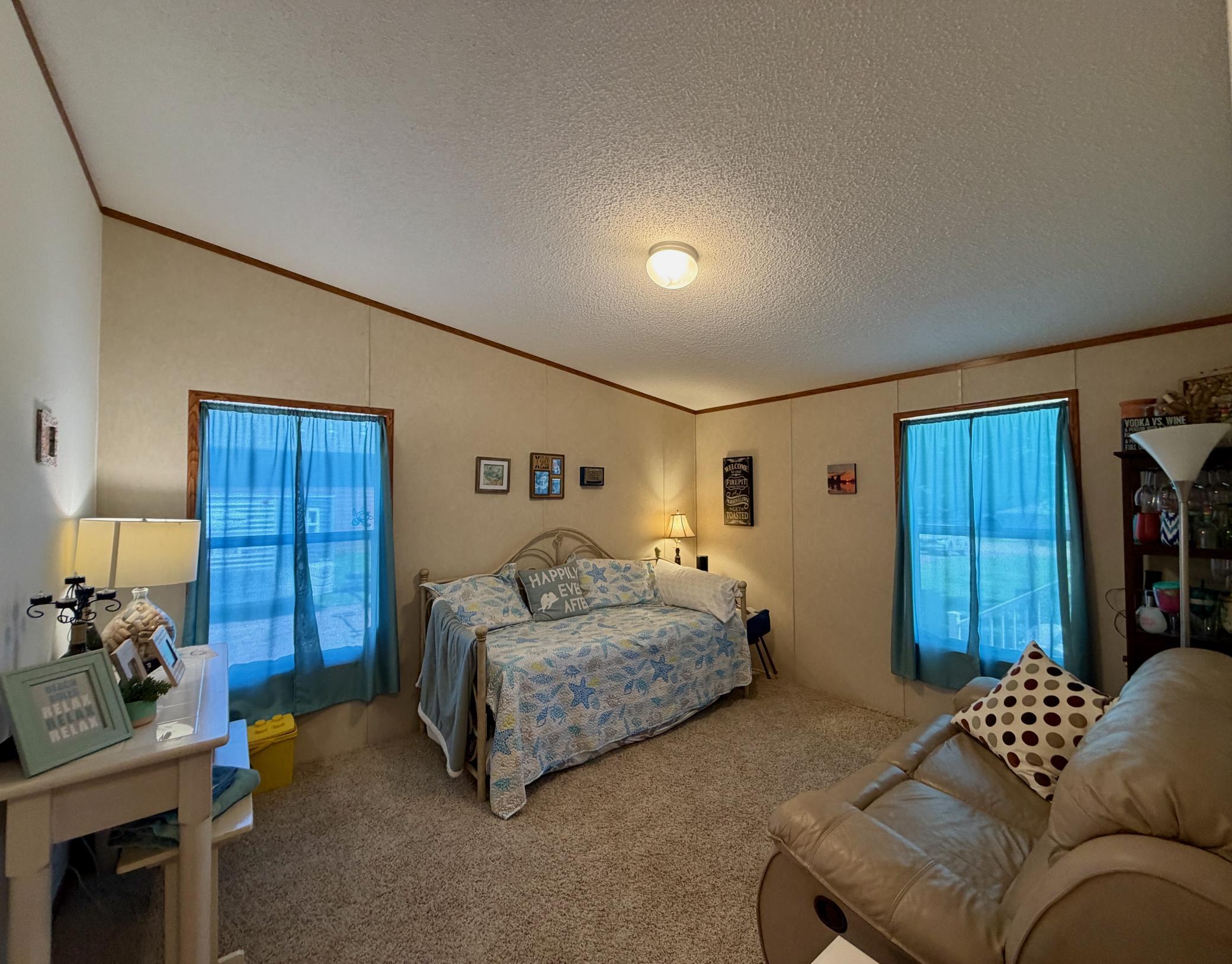 25 Pommier Lane Property Photo 12