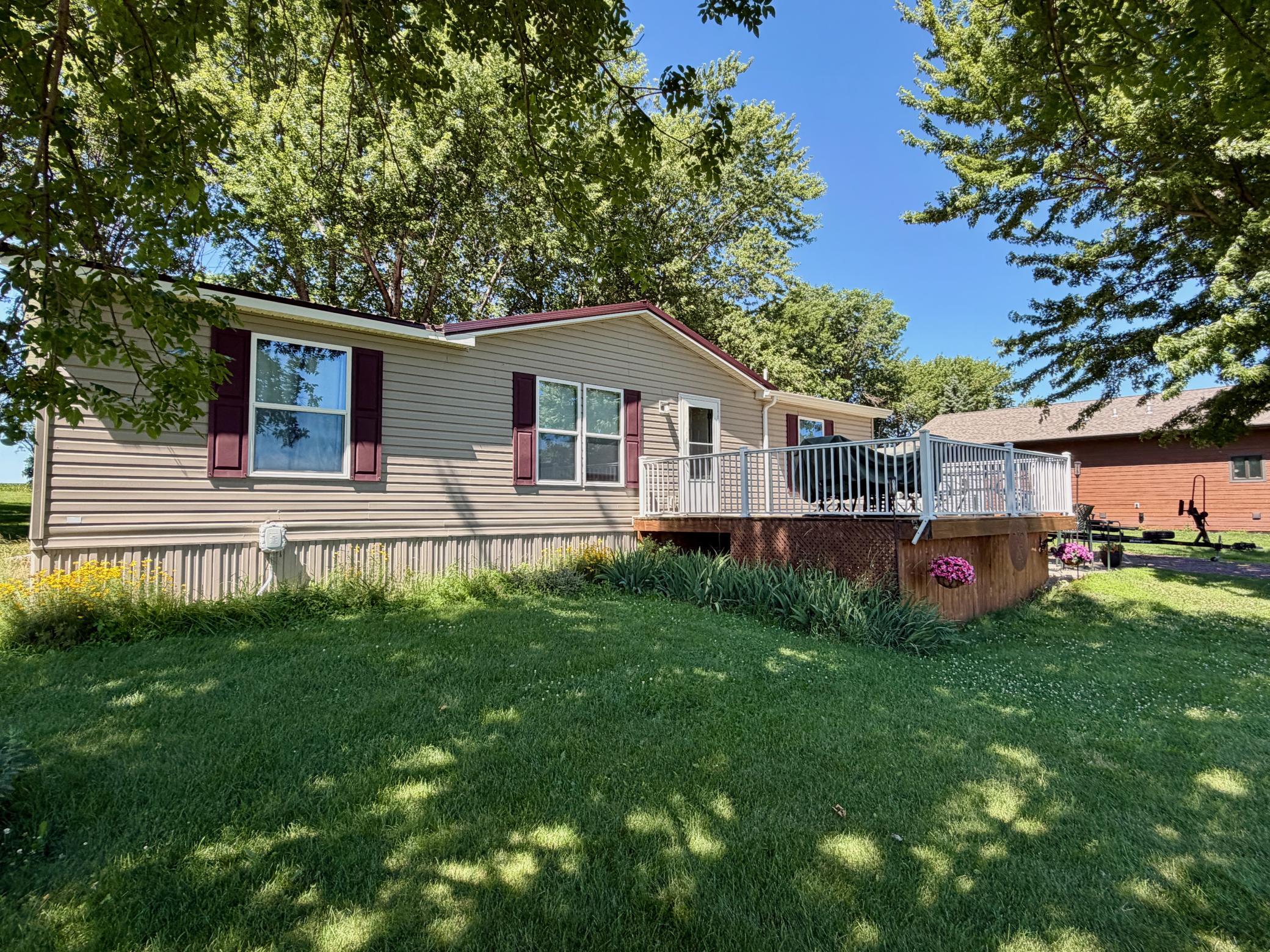25 Pommier Lane Property Photo 19