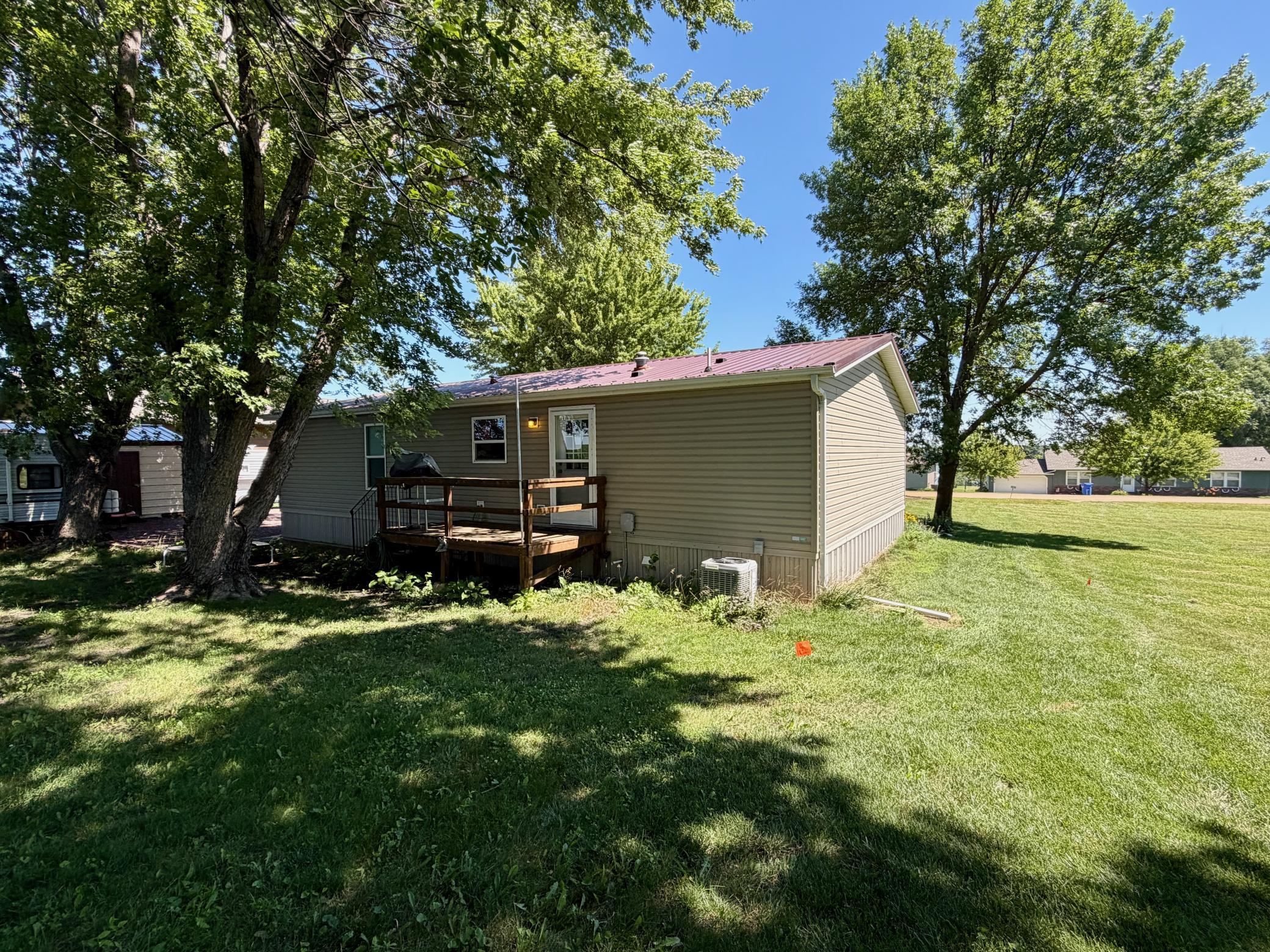 25 Pommier Lane Property Photo 20