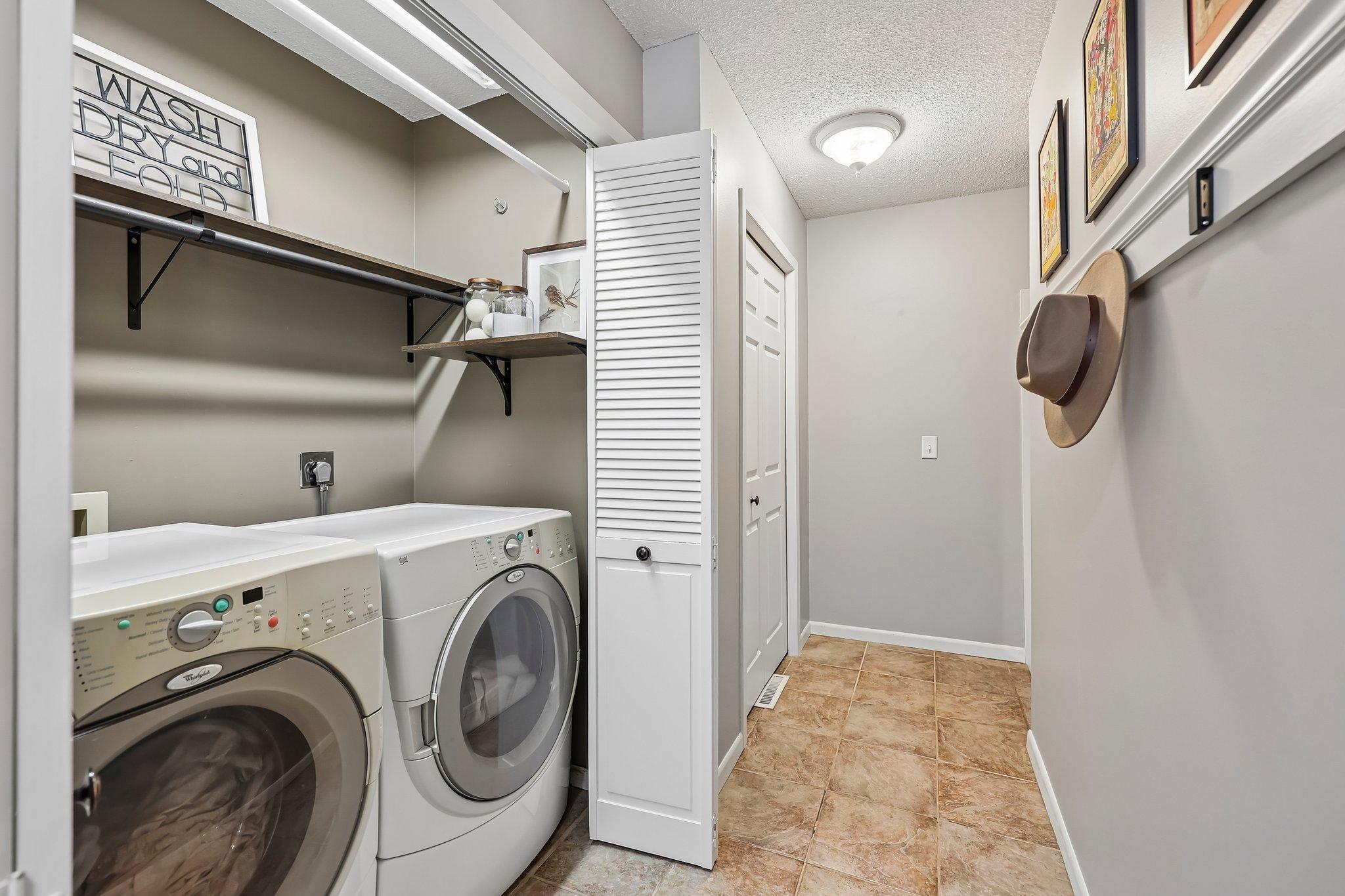 6074 Ridgewood Road Property Photo 24