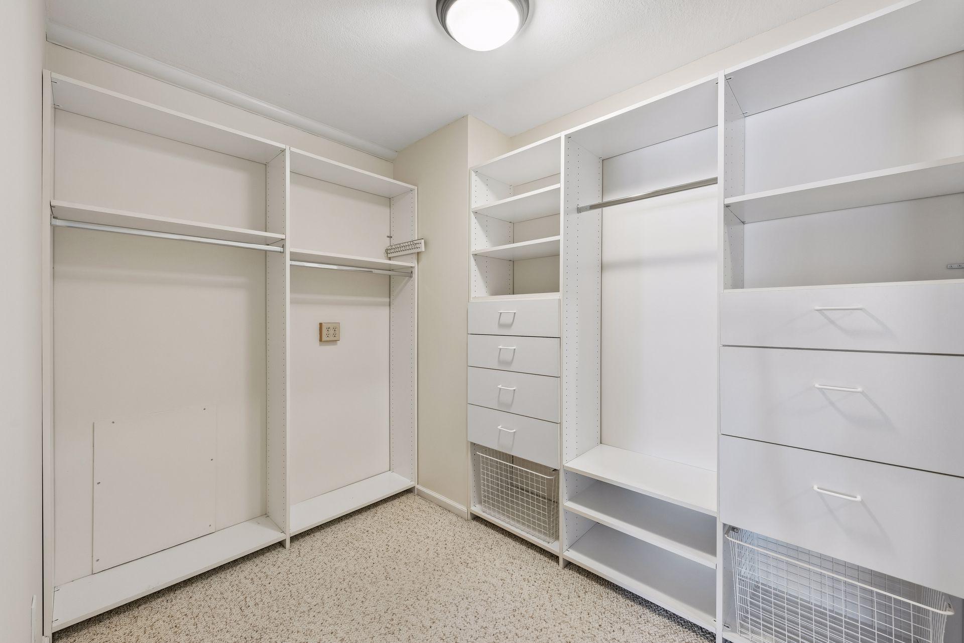 1225 Lasalle Avenue 1307 Property Photo 16