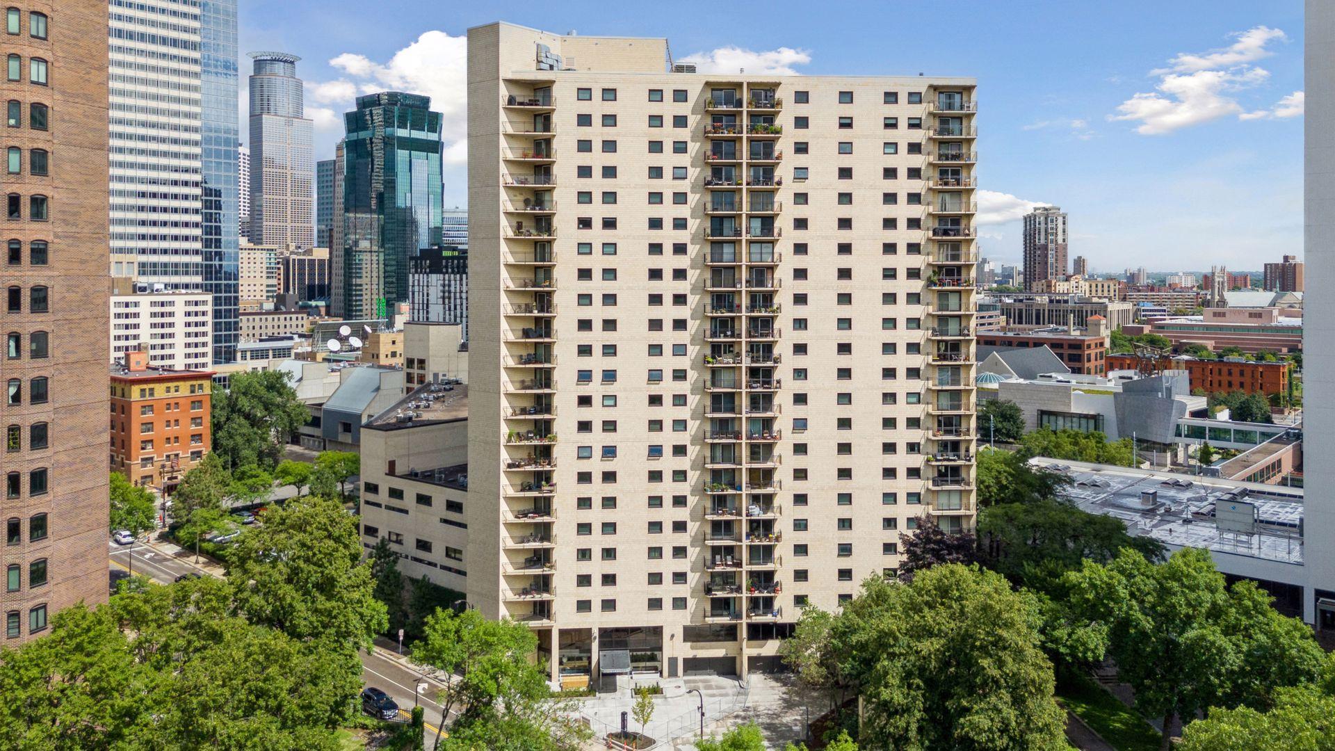 1225 Lasalle Avenue 1307 Property Photo 22