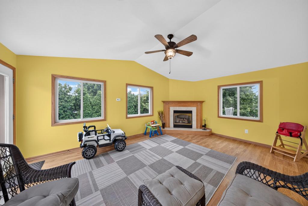 2011 50th Street Nw Property Photo 11