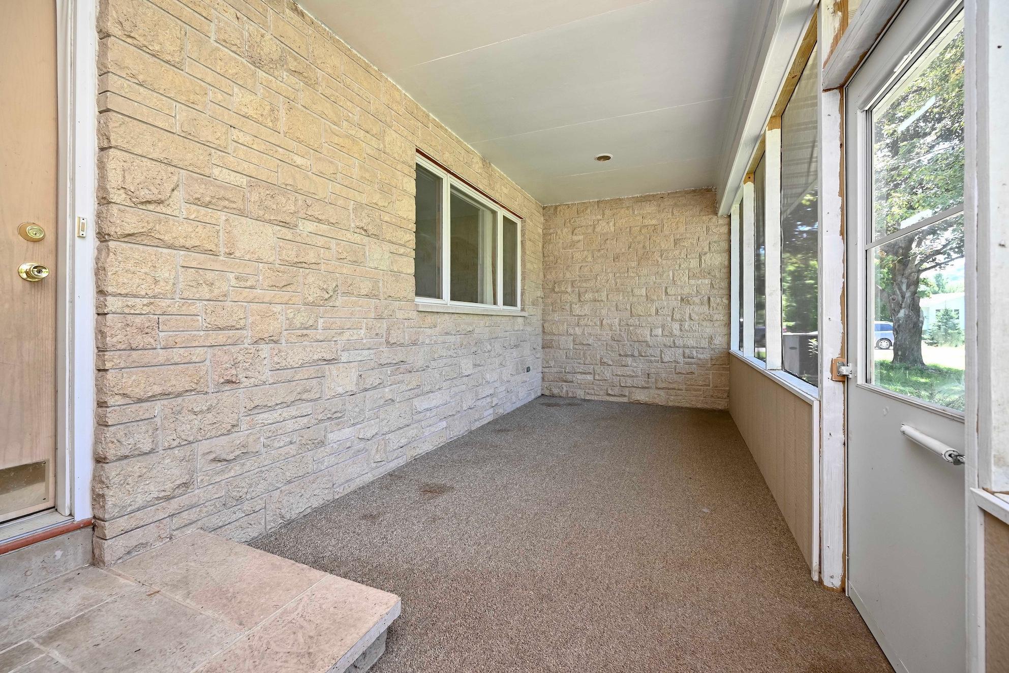 47 Marval Drive Property Photo 3
