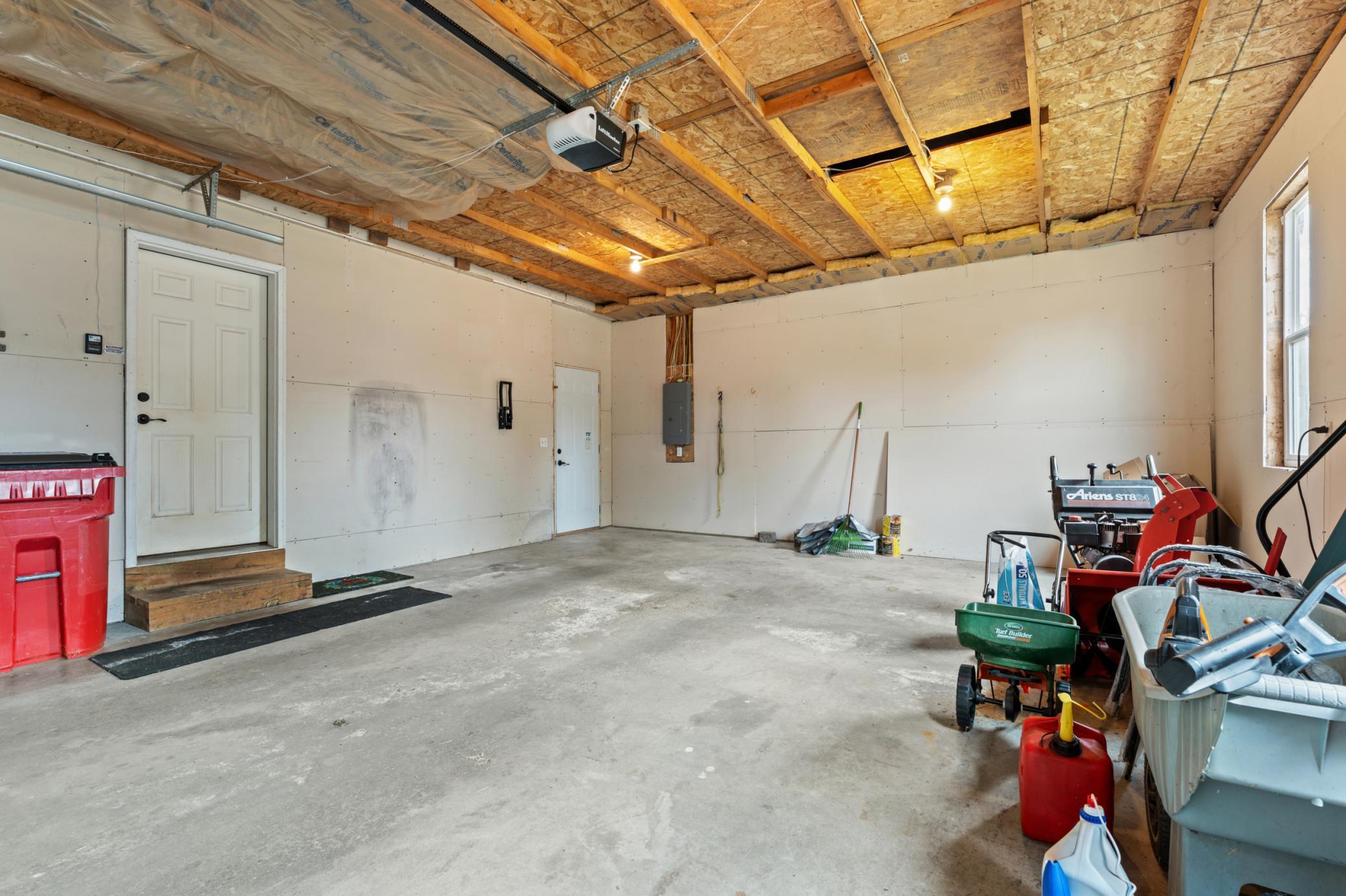 805 3rd Avenue Ne Property Photo 26