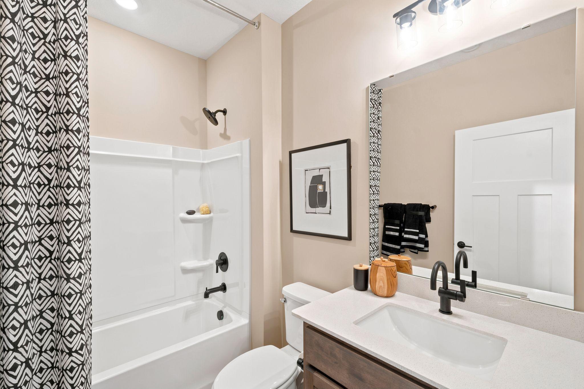 11345 Kiingsview Lane N Property Photo 25