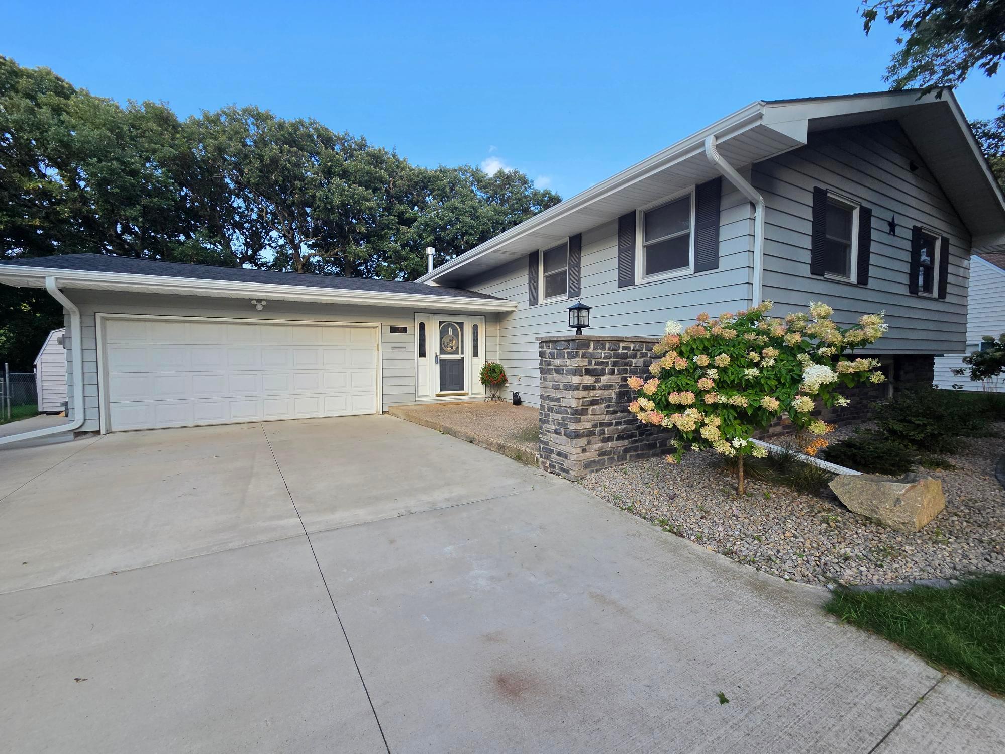 411 Ridge Road Property Photo 1
