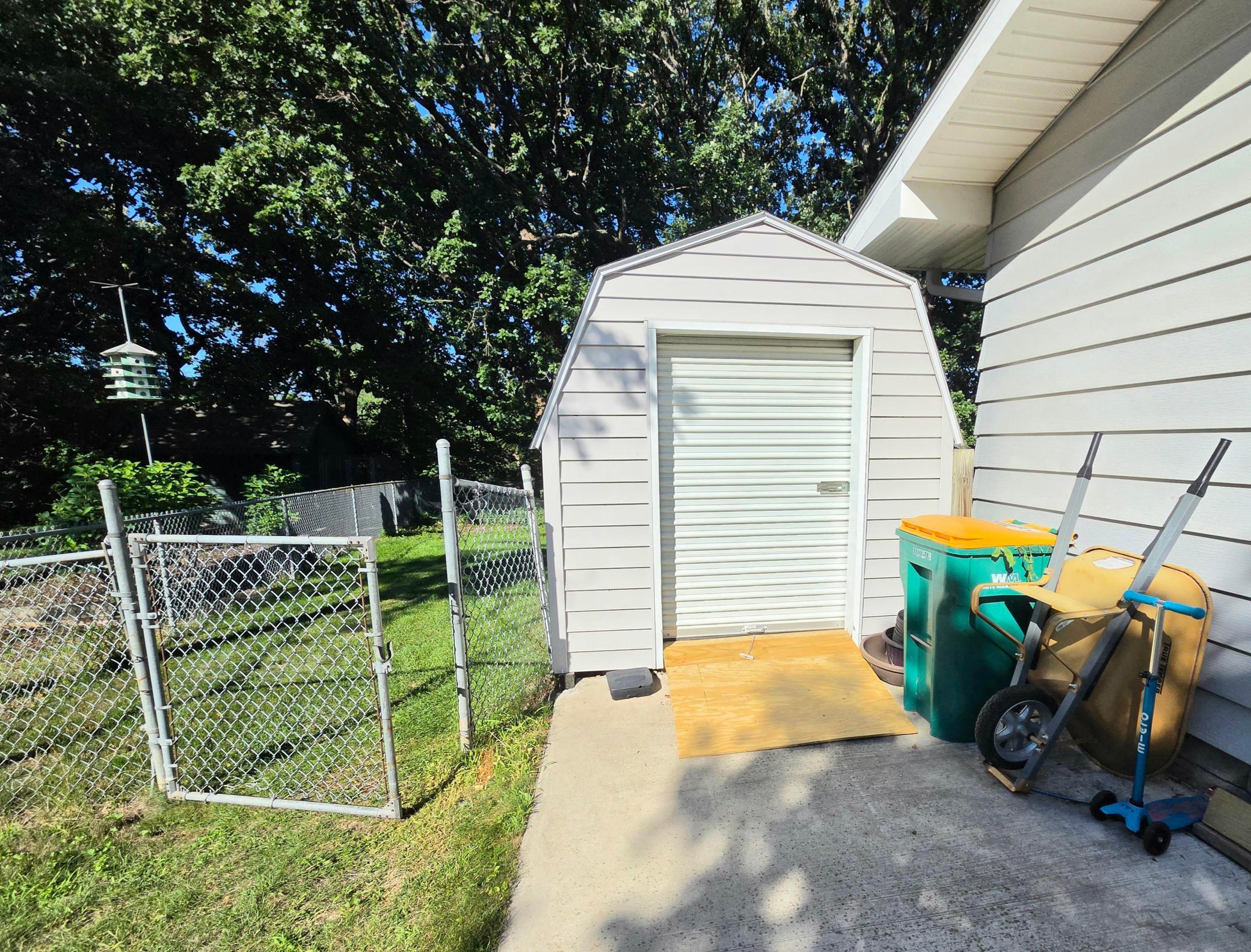 411 Ridge Road Property Photo 9