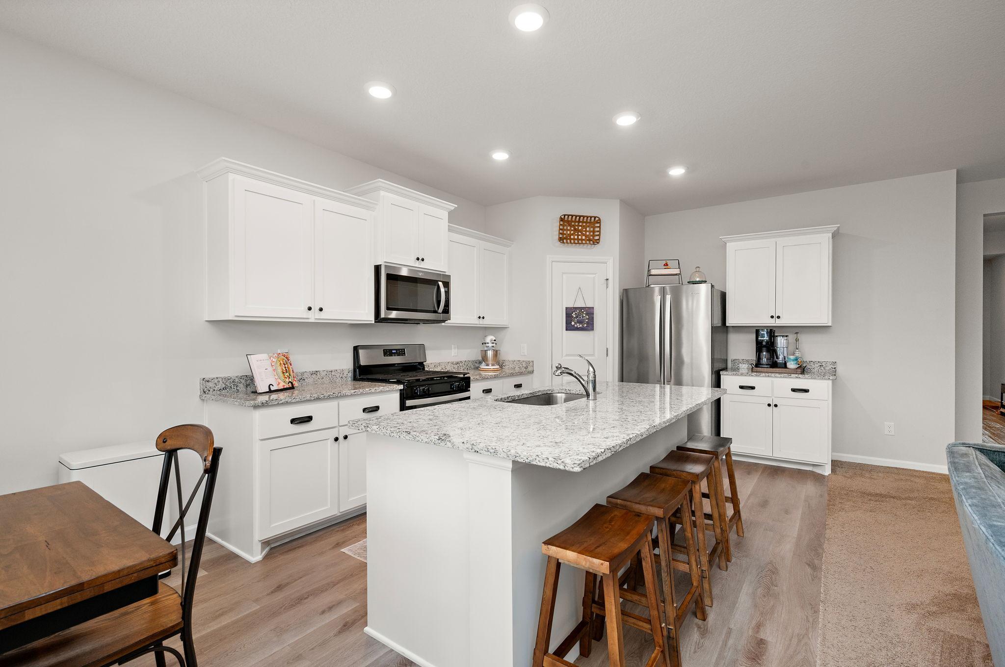 10188 Twin Lakes Parkway Nw Property Photo 1