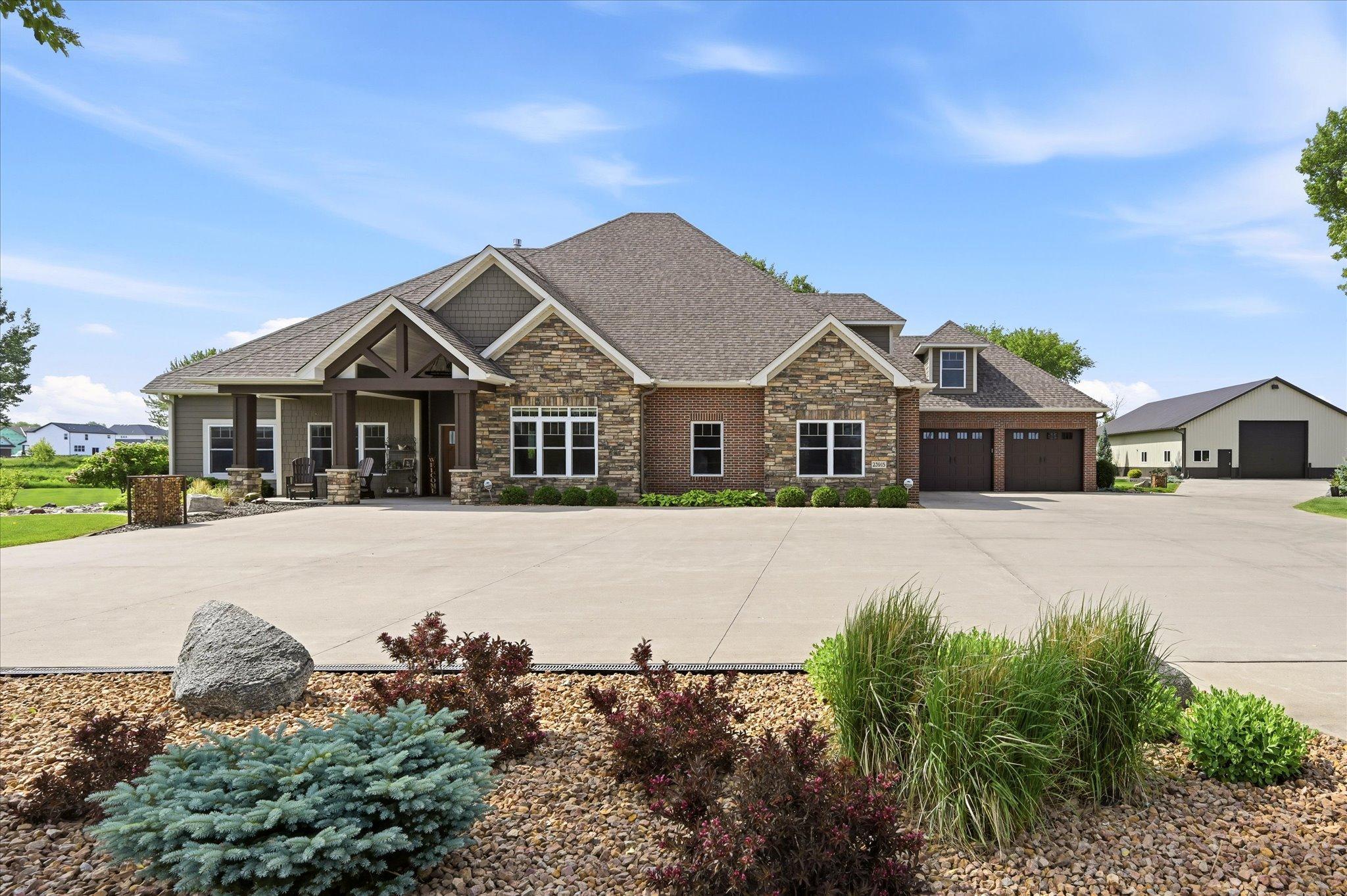 23915 Territorial Road Property Photo 1