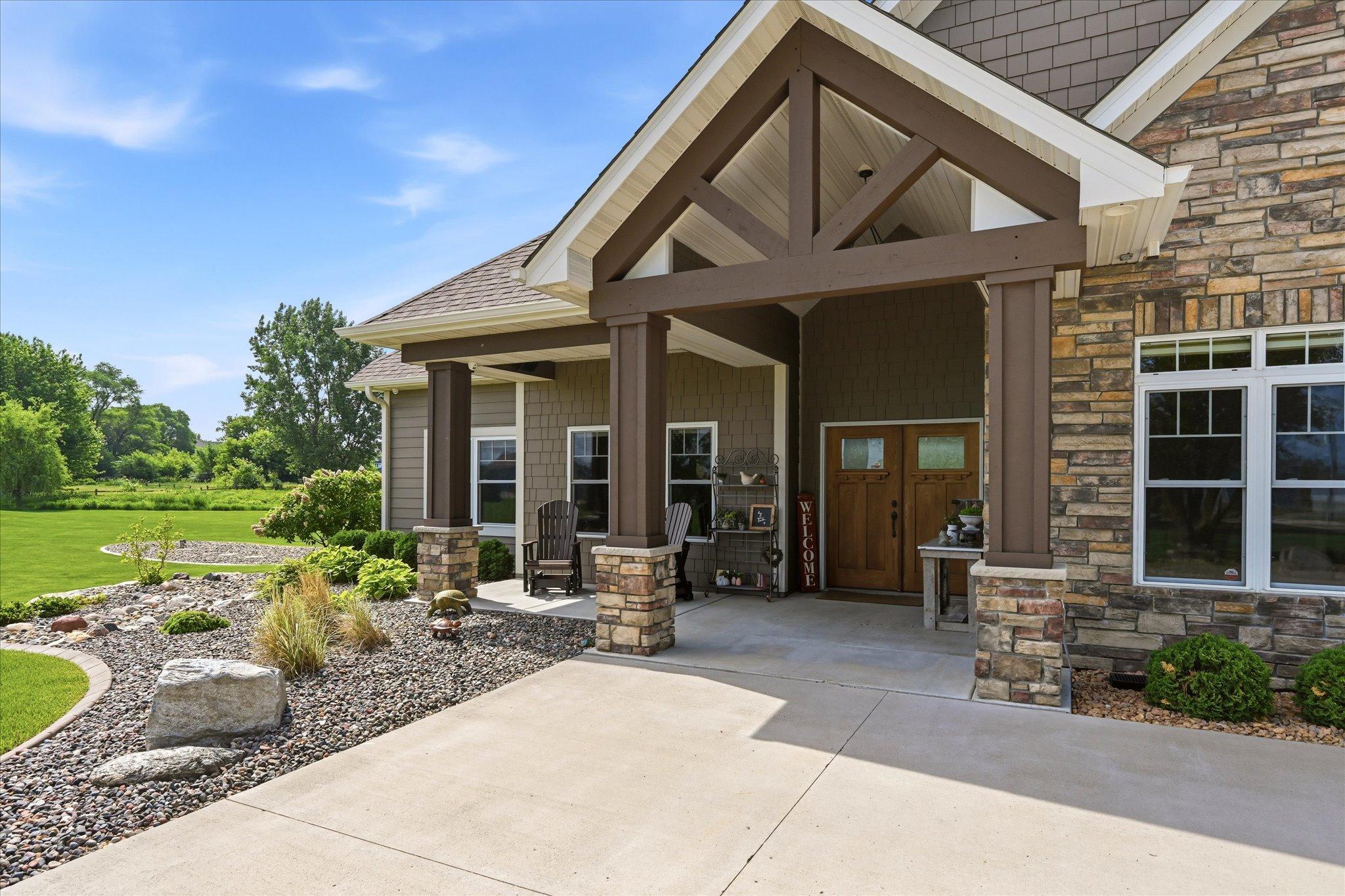 23915 Territorial Road Property Photo 5