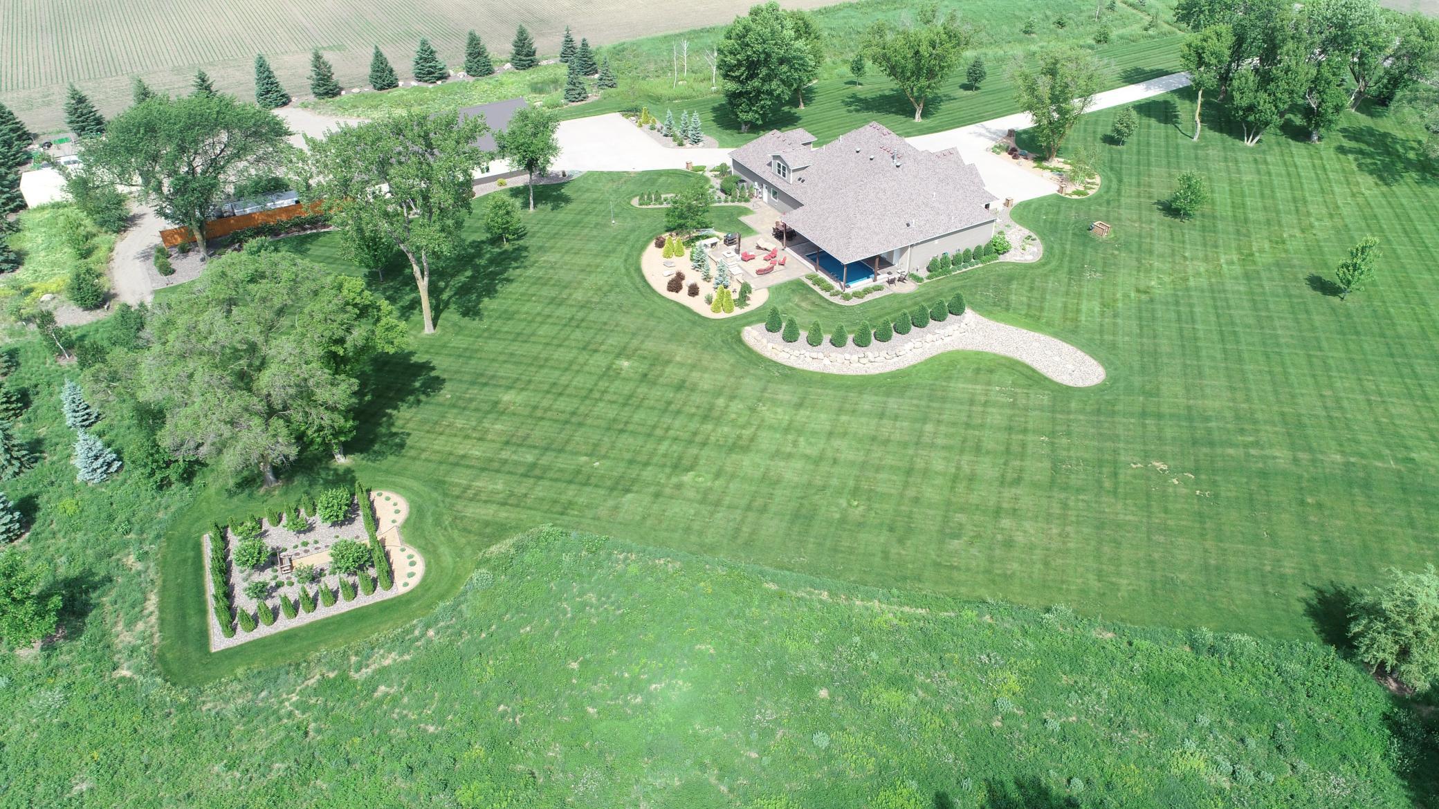 23915 Territorial Road Property Photo 55
