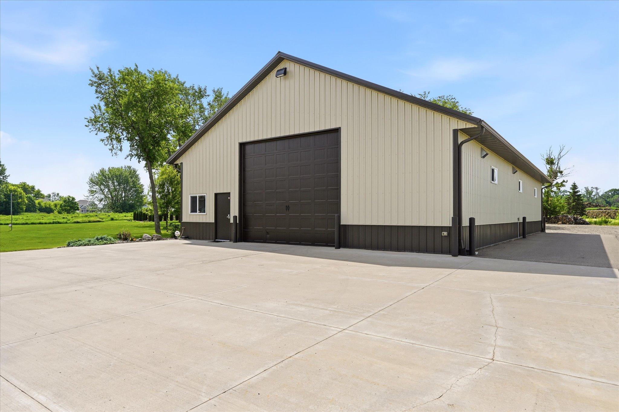 23915 Territorial Road Property Photo 68