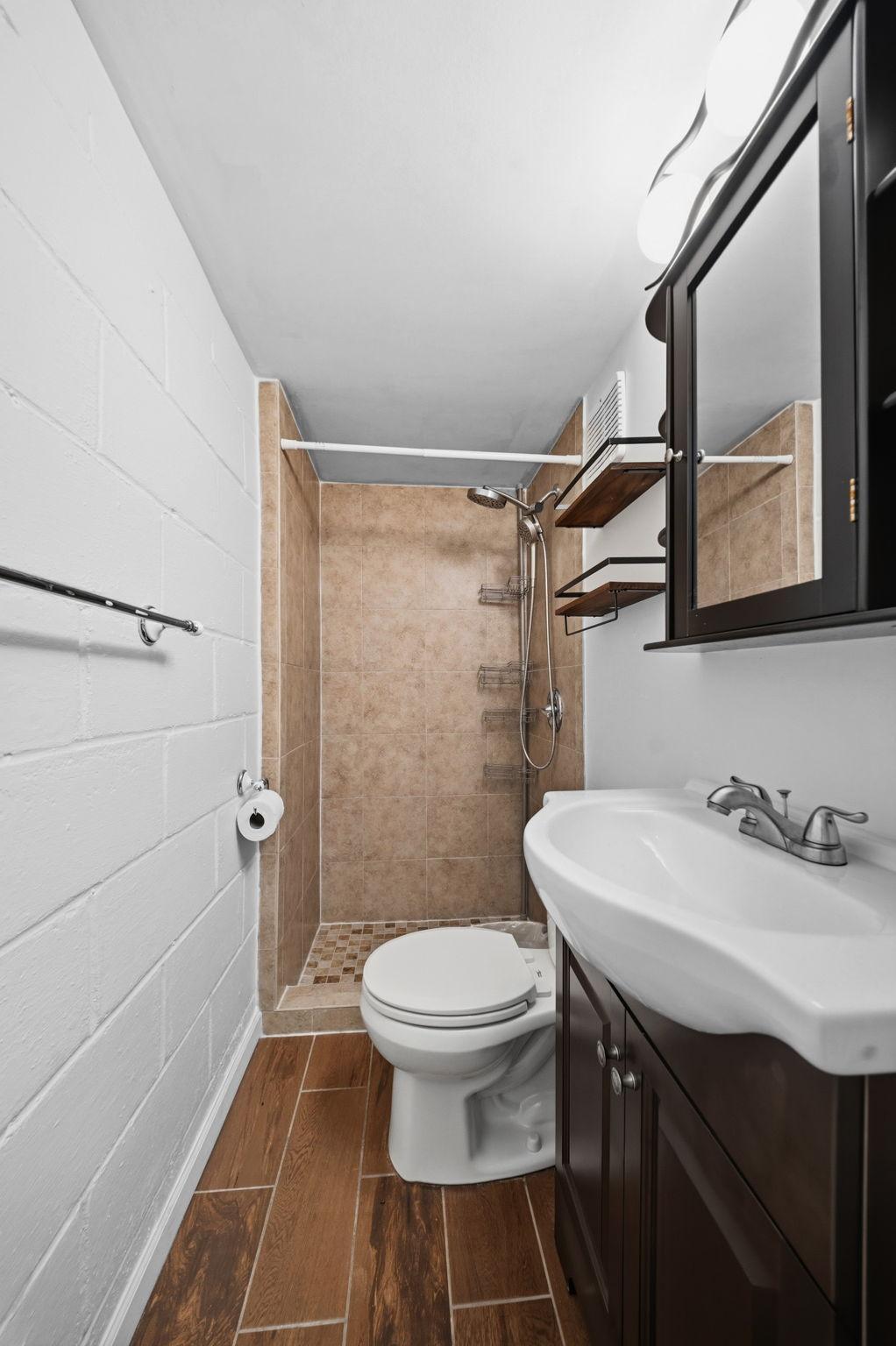 471 White Bear Avenue N Property Photo 32