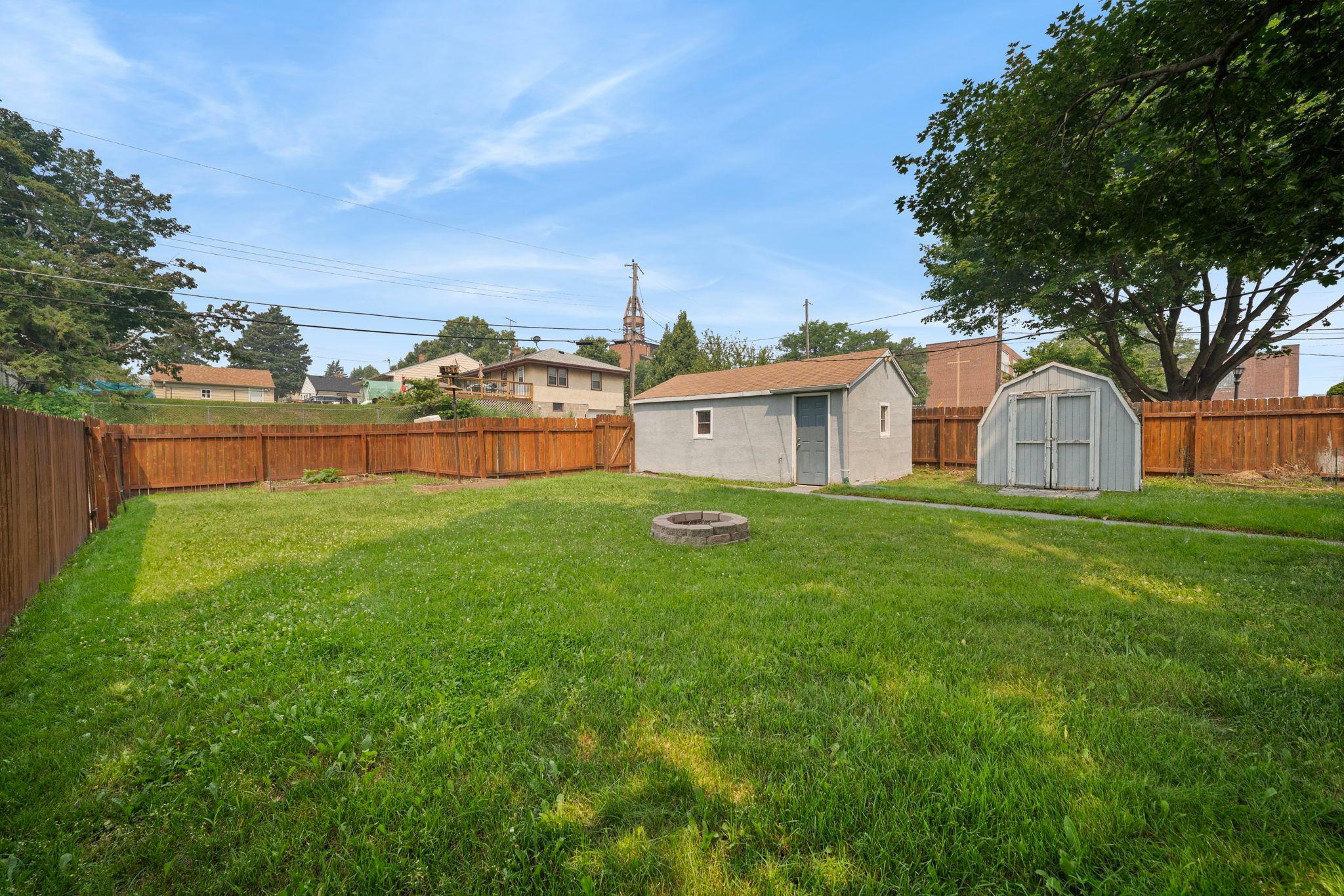 471 White Bear Avenue N Property Photo 44