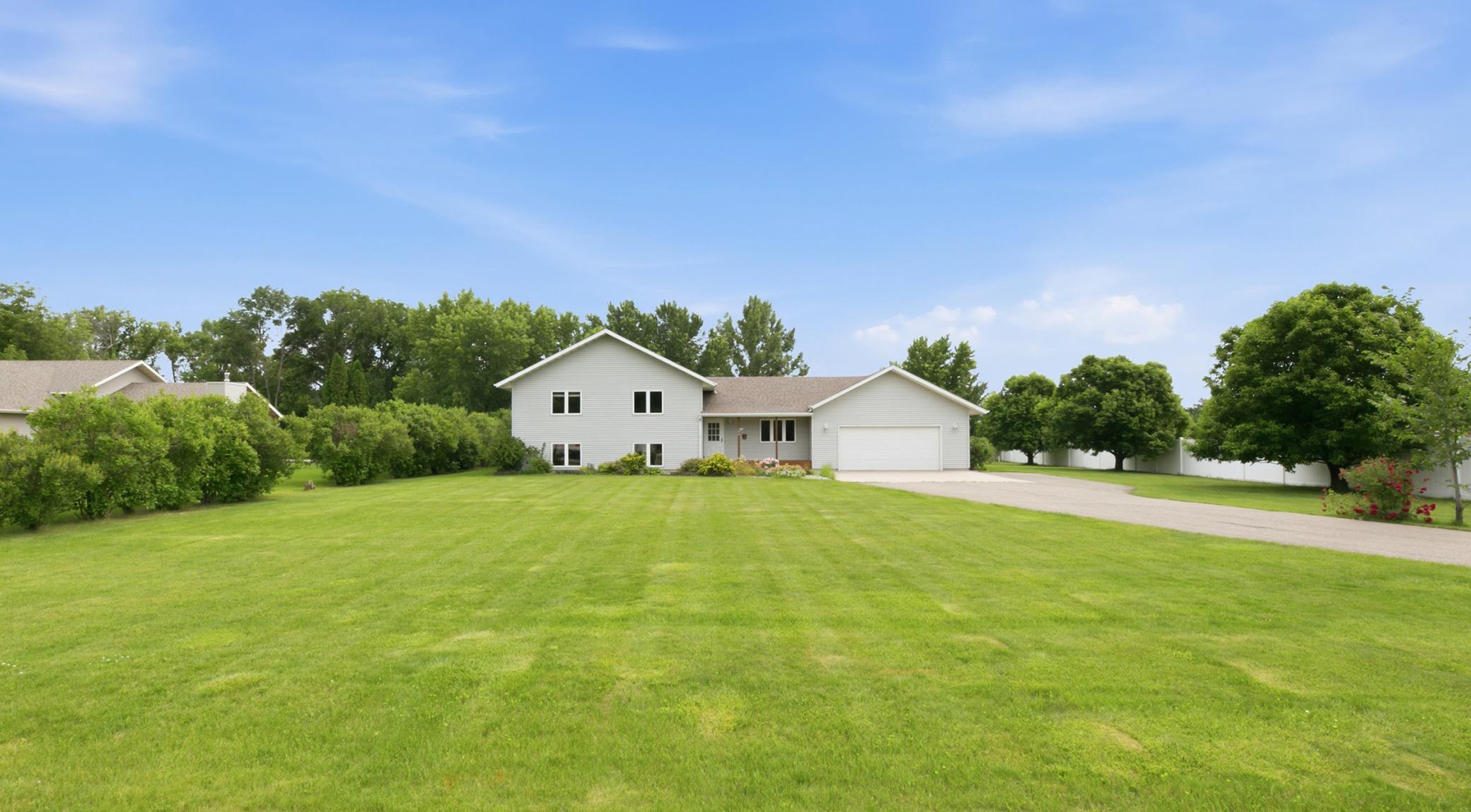 104 Golden Spike Road Property Photo 1