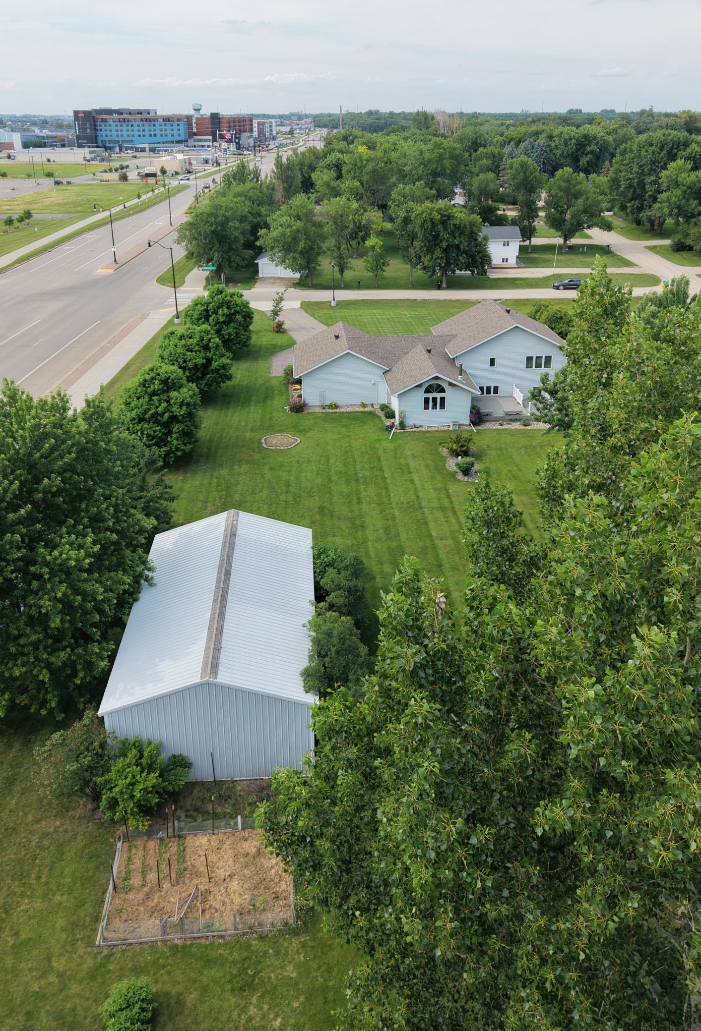 104 Golden Spike Road Property Photo 58