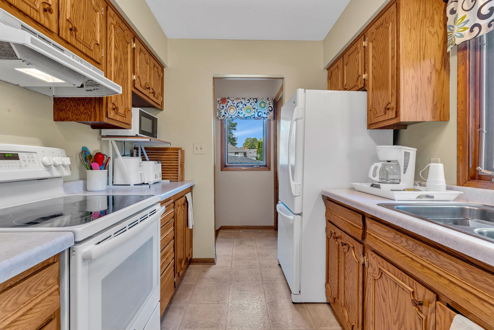 920 Meadow Lane Property Photo 14