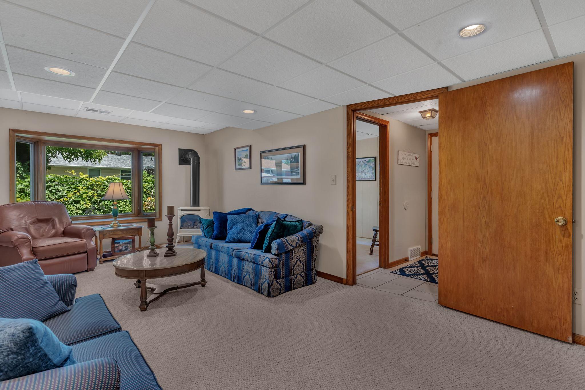 920 Meadow Lane Property Photo 33