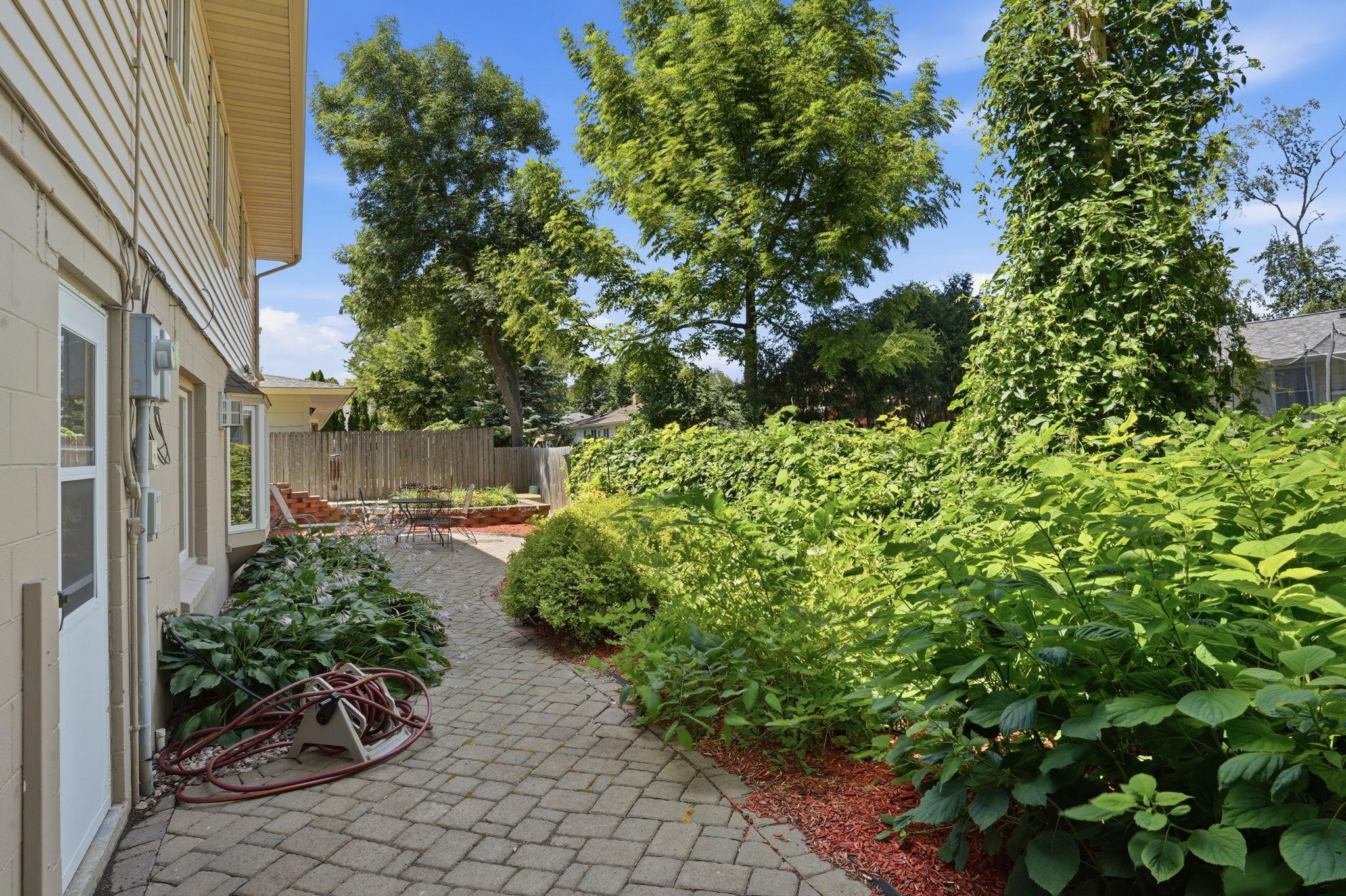 920 Meadow Lane Property Photo 49