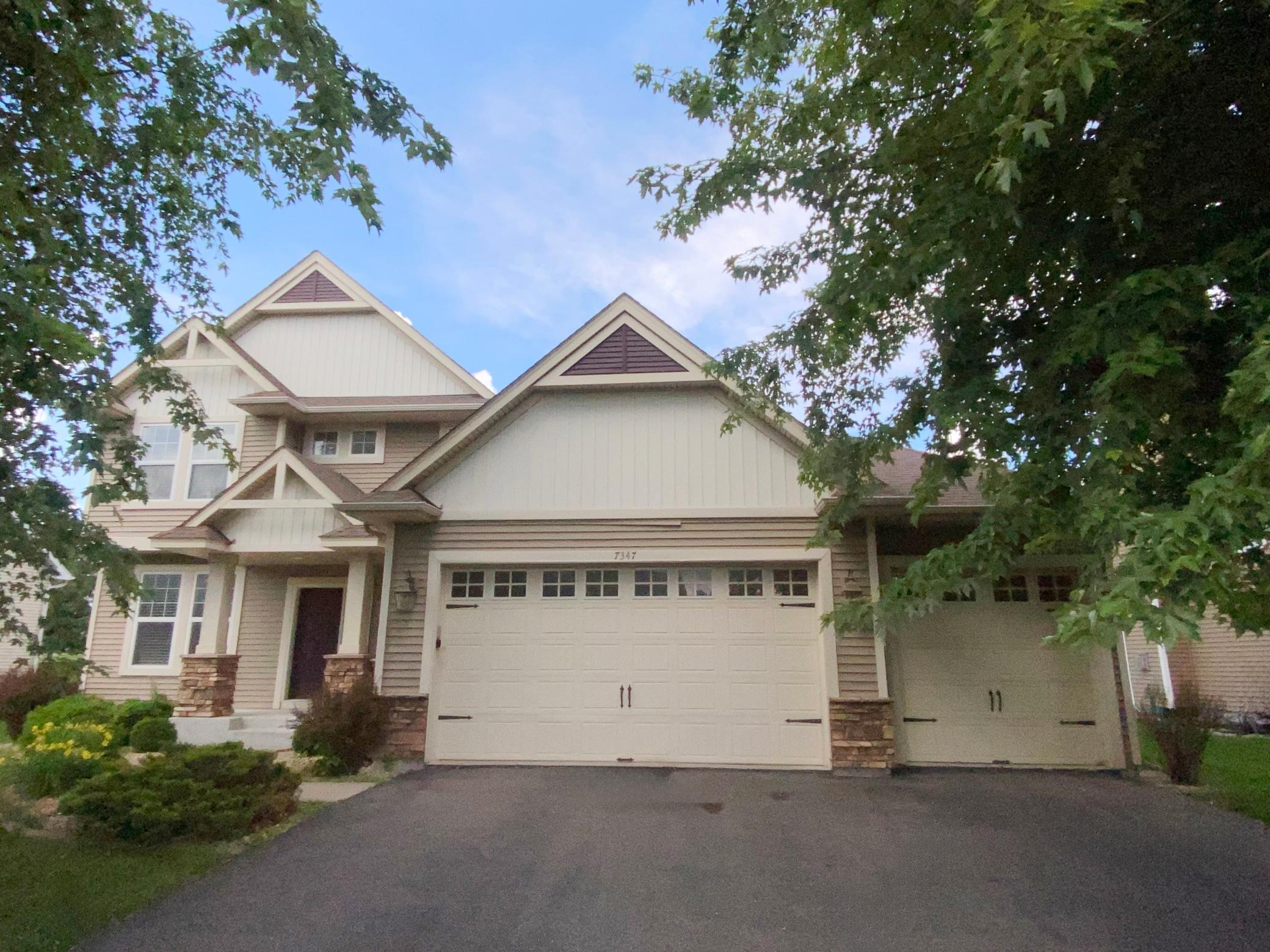 7347 Mackenzie Avenue Ne Property Photo 1