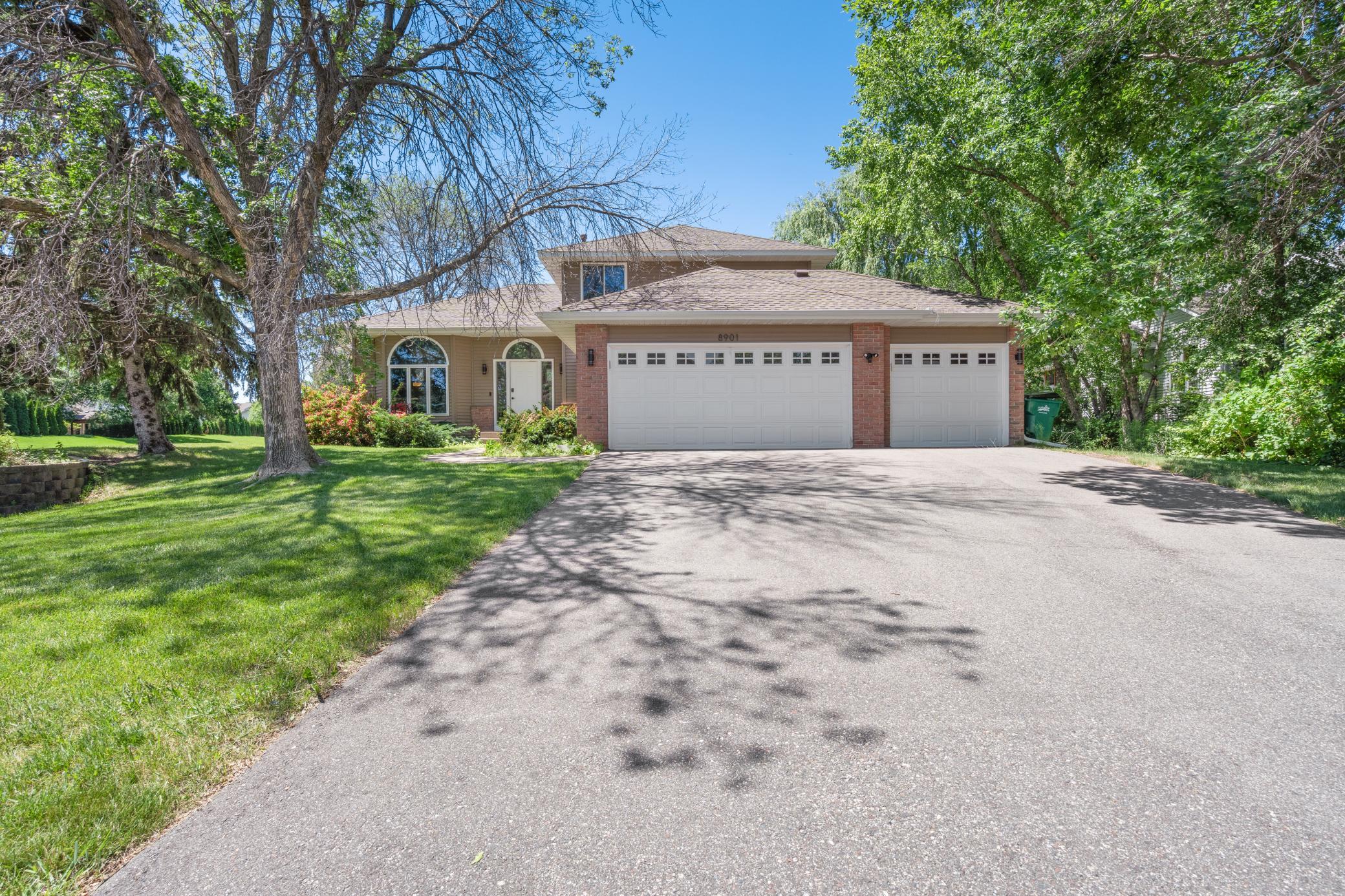 8901 Dunbar Knoll N Property Photo 1