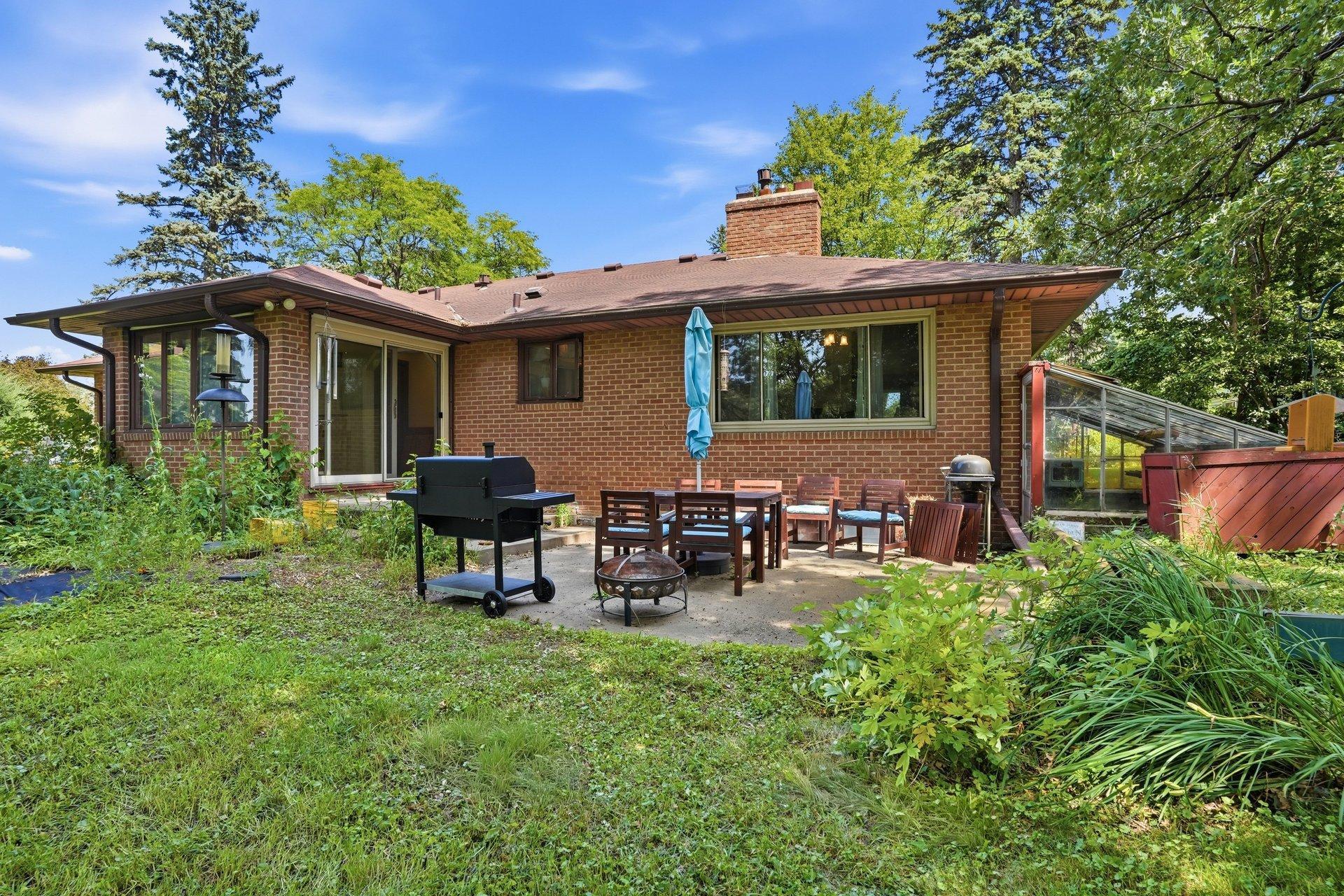 5433 Twin Lake Boulevard E Property Photo 7