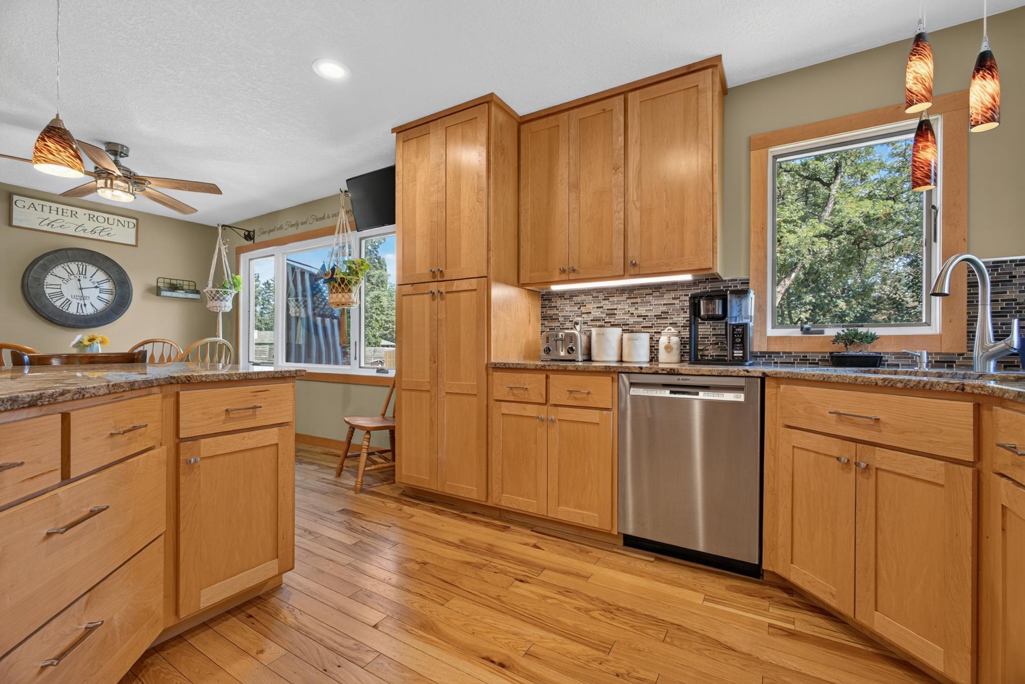 12916 3rd Street S Property Photo 10