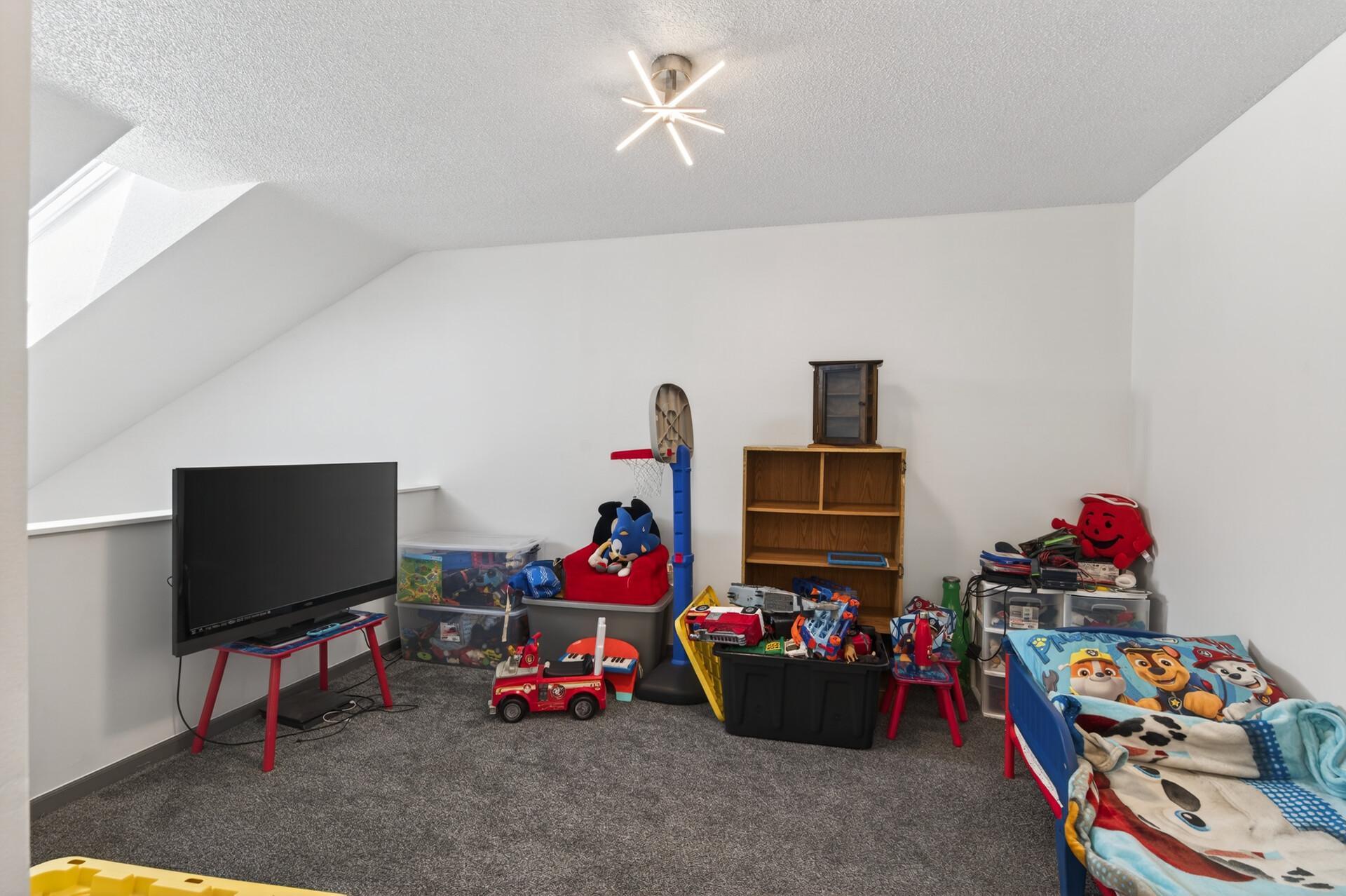 11265 16th Street Ne Property Photo 21