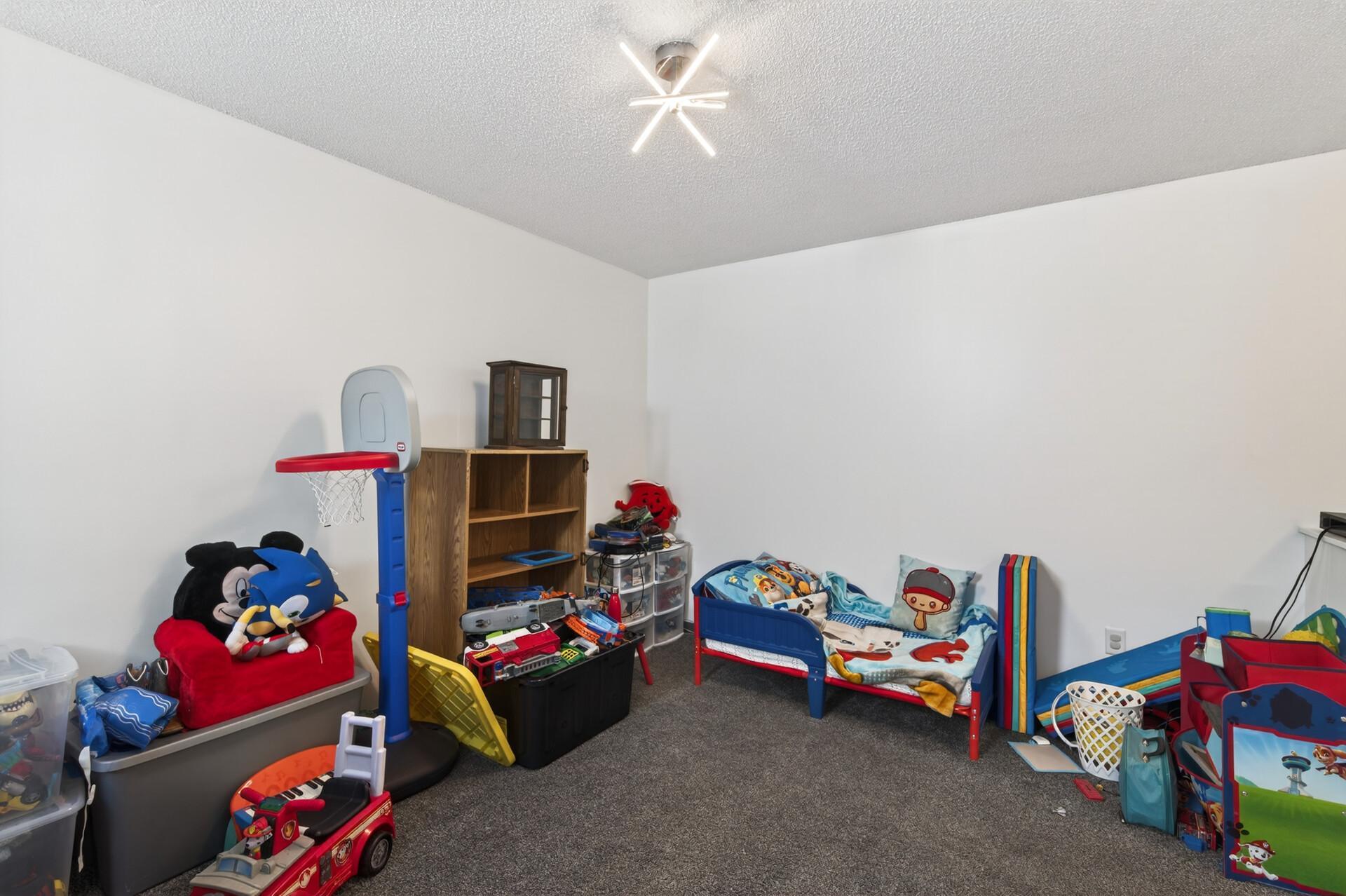 11265 16th Street Ne Property Photo 22