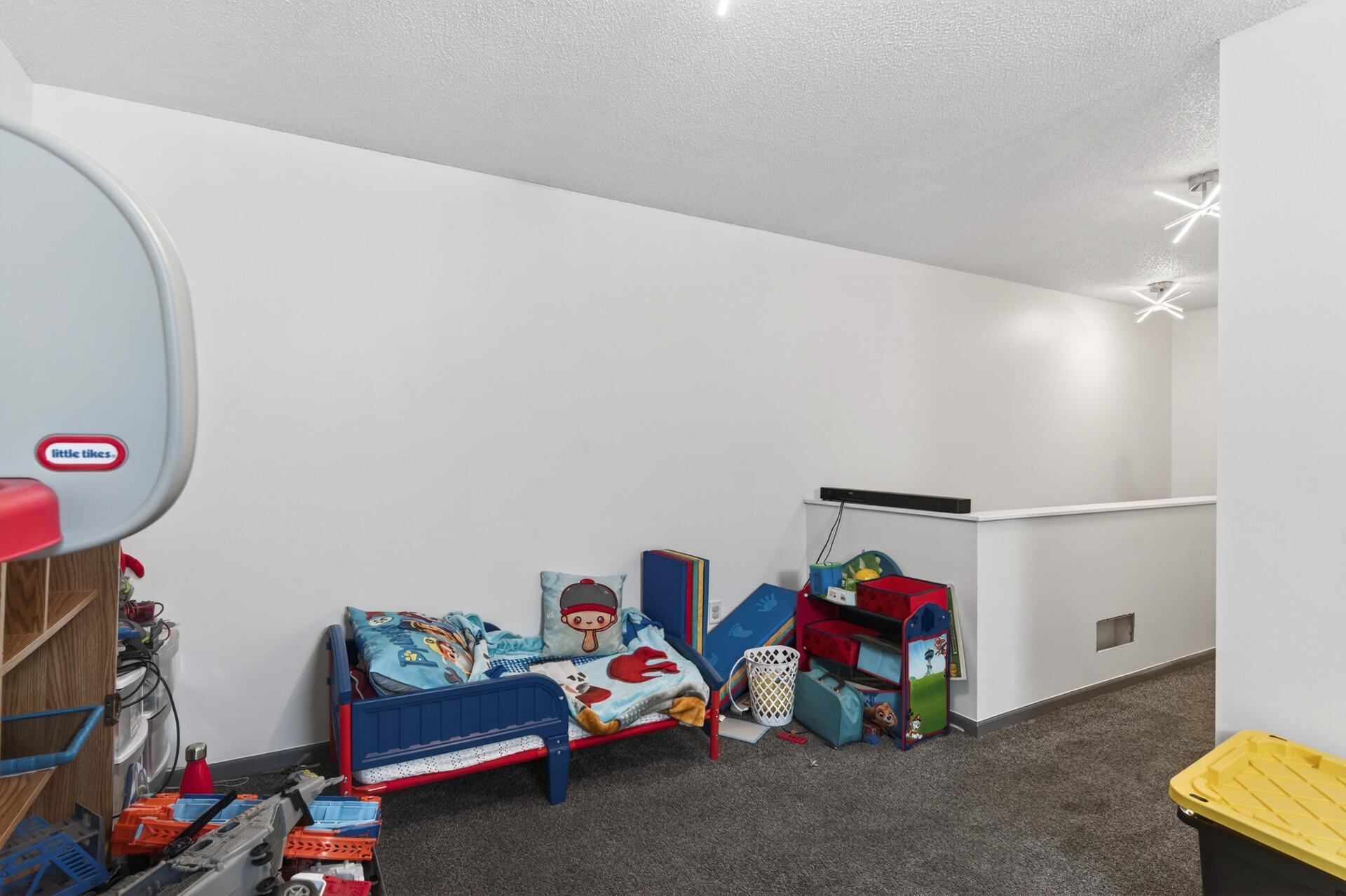 11265 16th Street Ne Property Photo 23