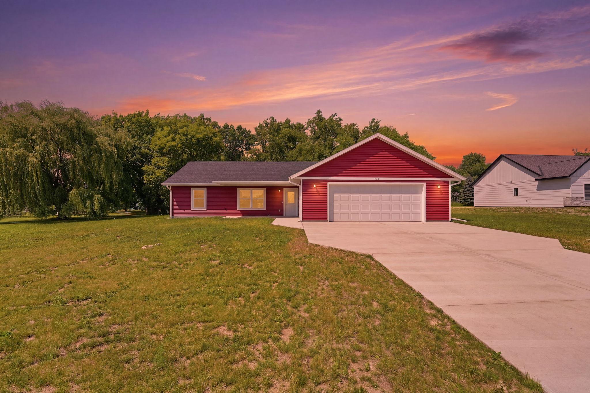 226 Greenview Lane Property Photo 1