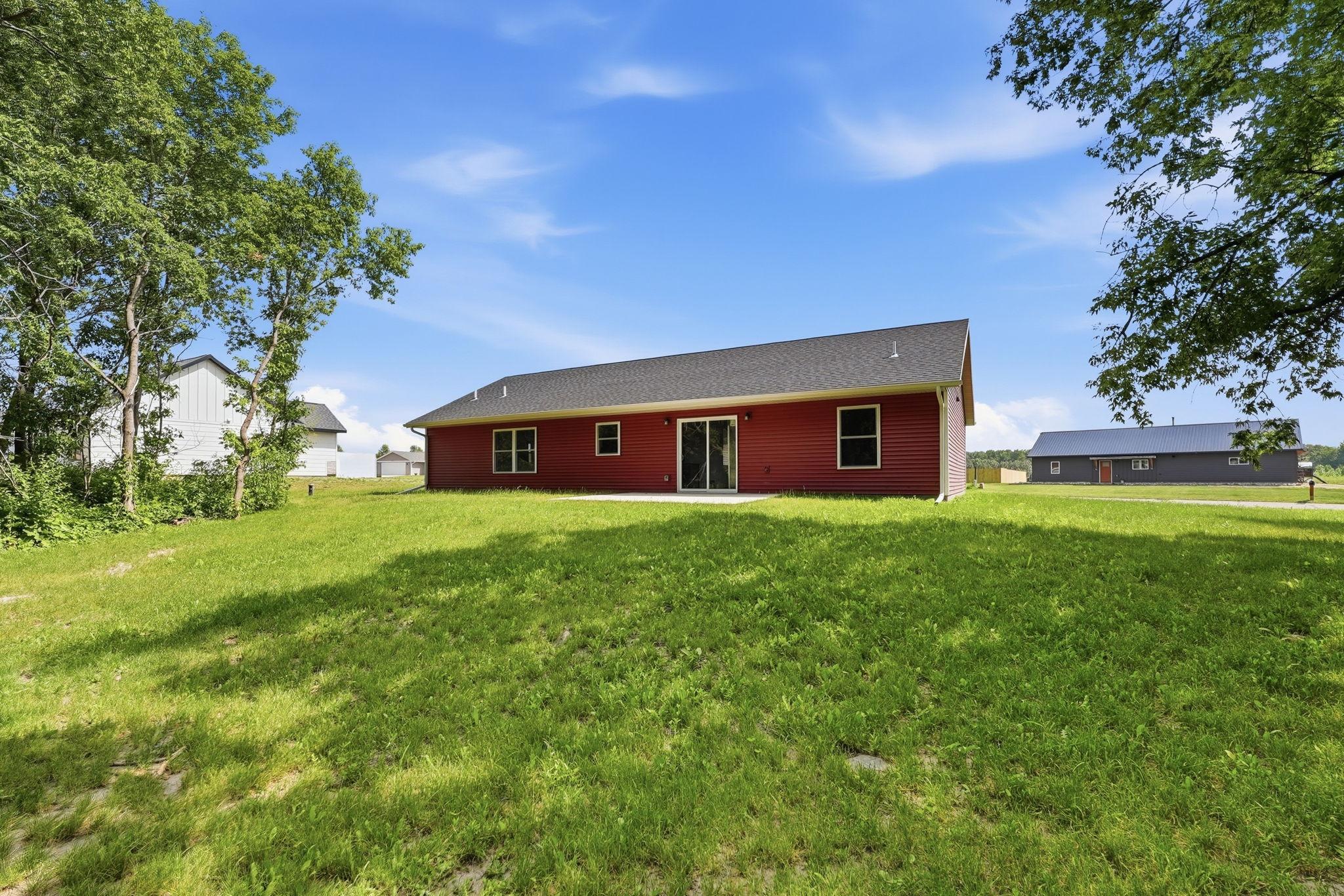 226 Greenview Lane Property Photo 3