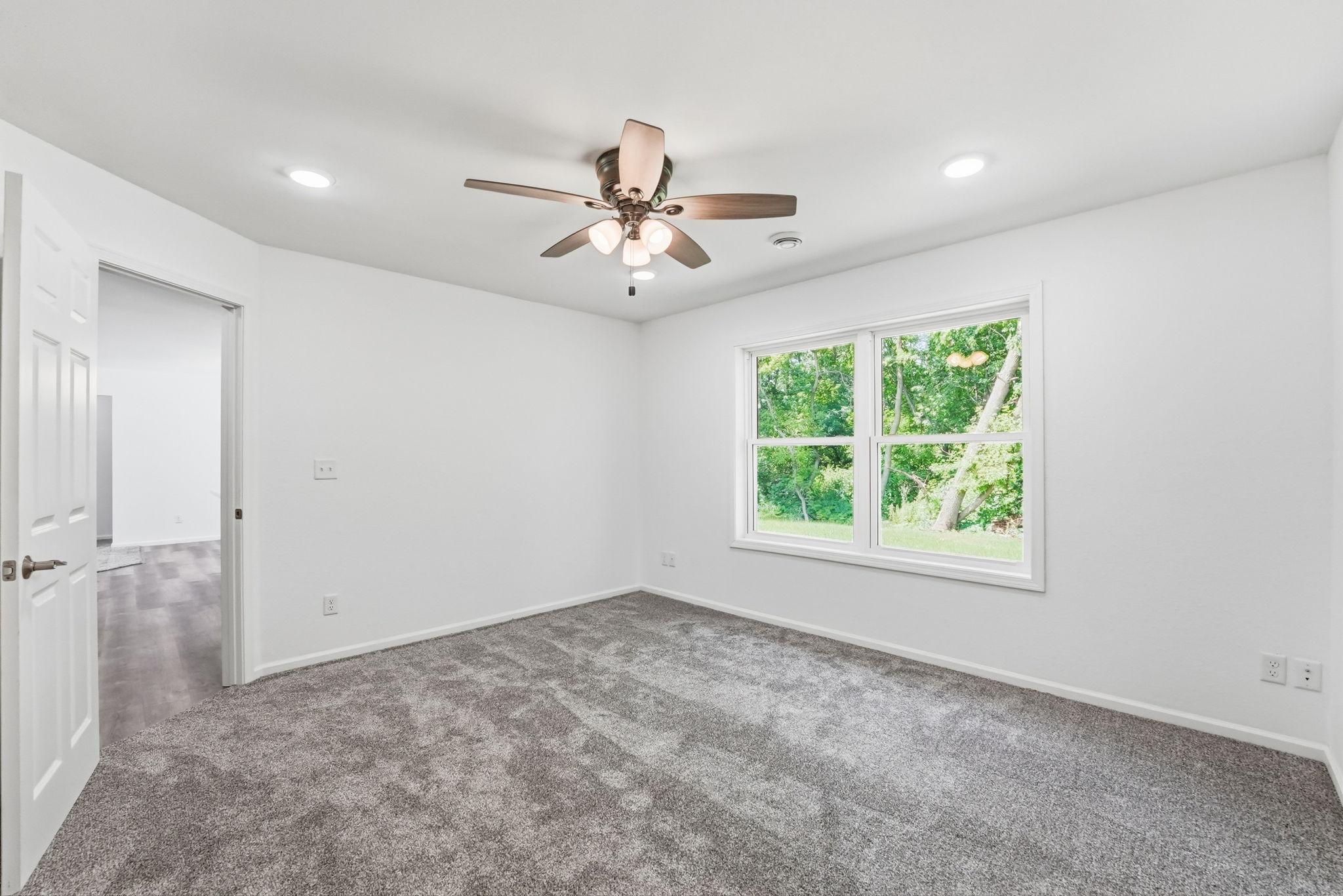 226 Greenview Lane Property Photo 14