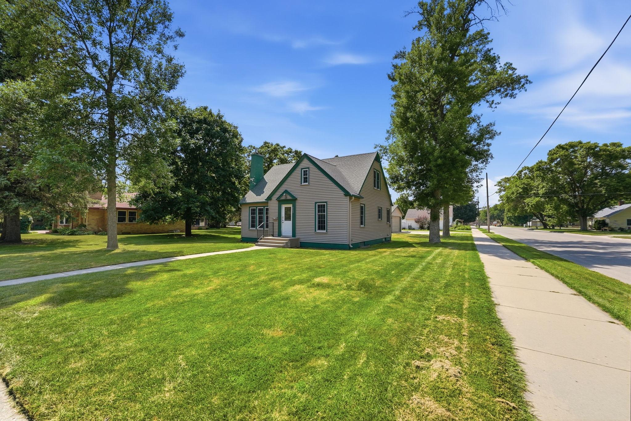 1002 Cedar Street Property Photo 3